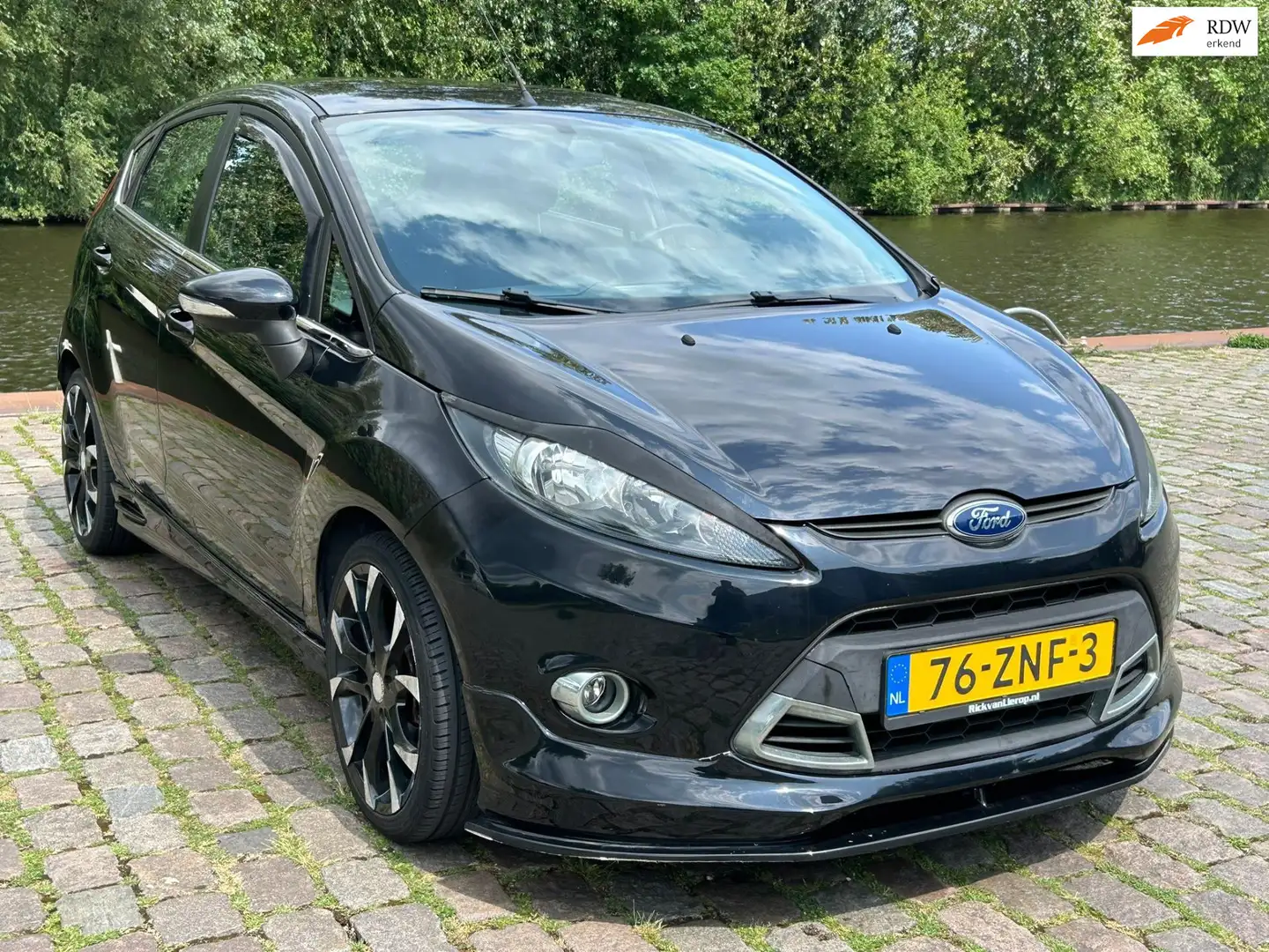 Ford Fiesta 1.25 Champion airco elektrische ramen cv op afs na Zwart - 1