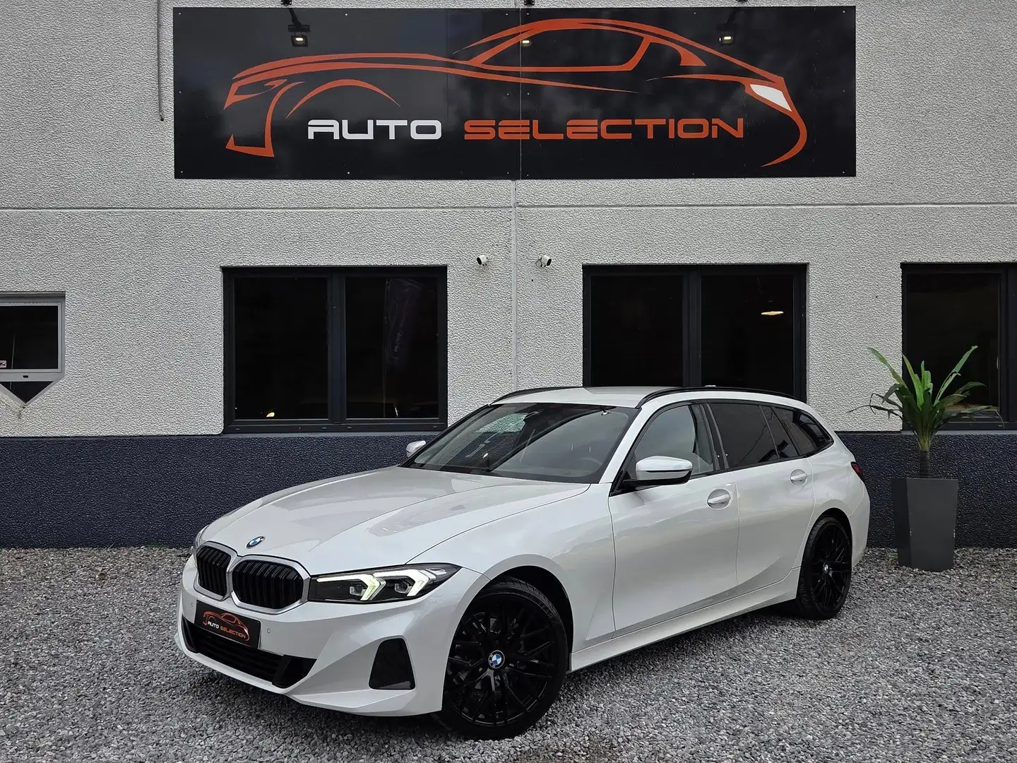 BMW 318 iAS Touring - FULL LED - CURVED DISPLAY - CARPLAY Blanc - 1