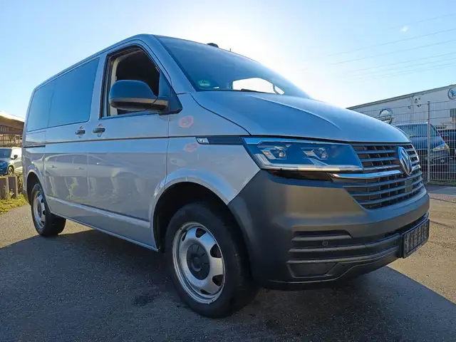 Volkswagen T6 Kombi T6.1 Kombi DSG / Navi / LED