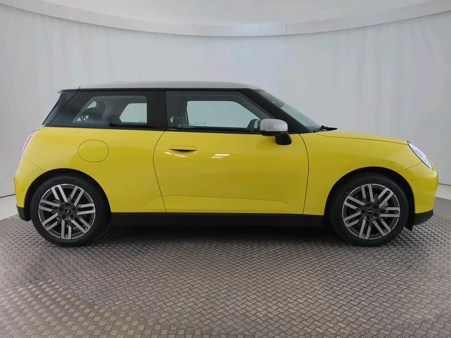 MINI Cooper E Classic Jaune - 2