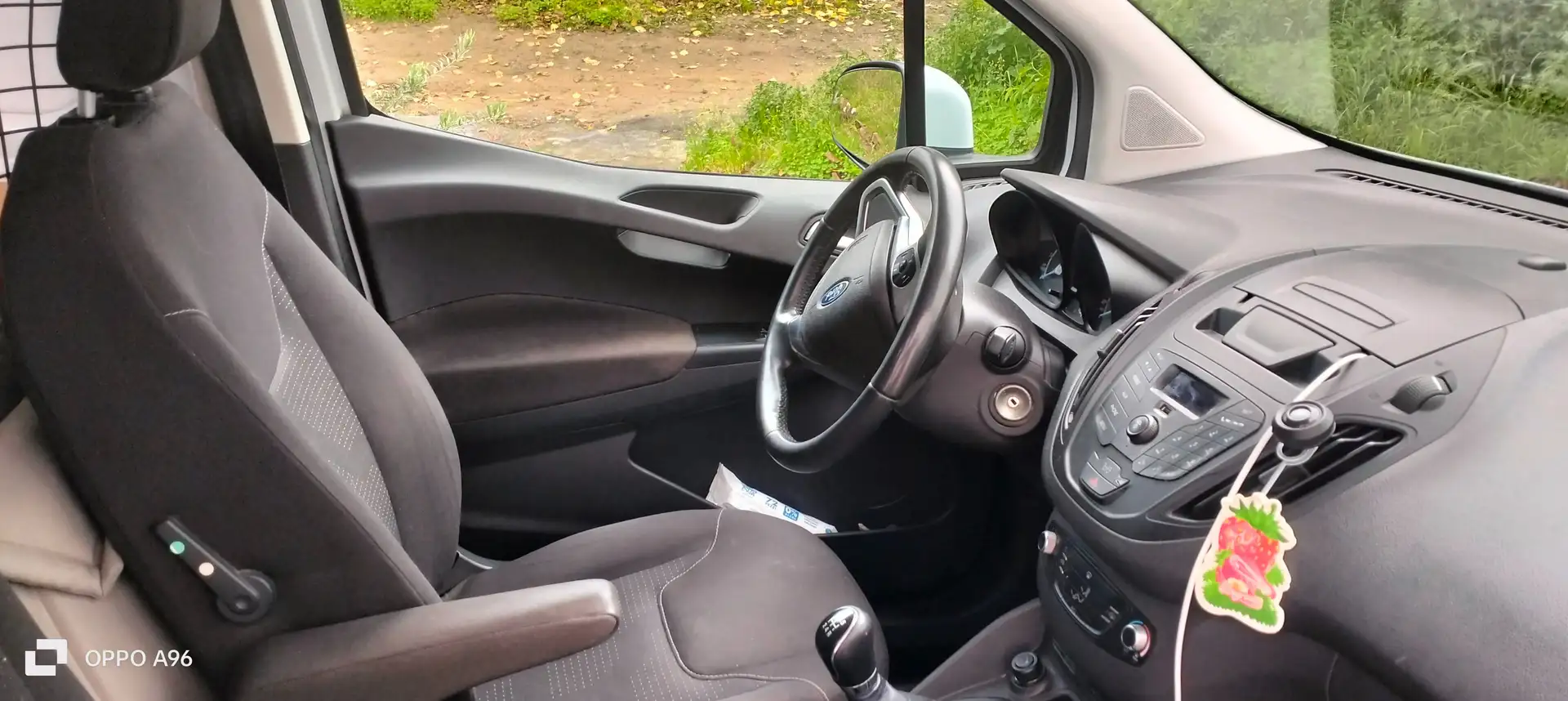 Ford Courier Blanc - 2