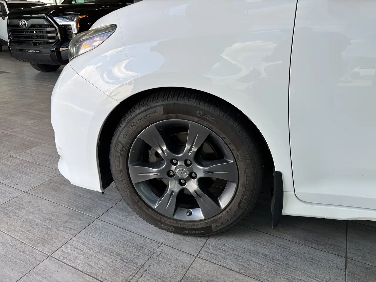 Toyota Sienna photo Toyota Sienna