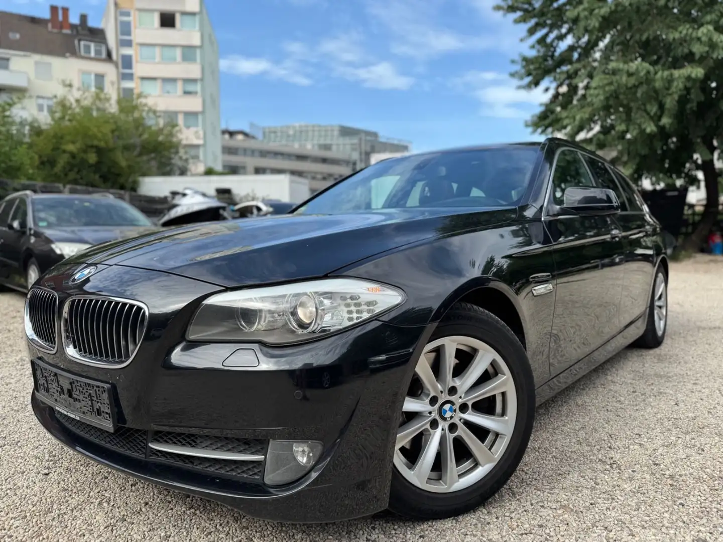 BMW 520 d Touring/ANDROID/AUT/NAVI/SHZ/PANO/LEDER/TÜV Zwart - 1