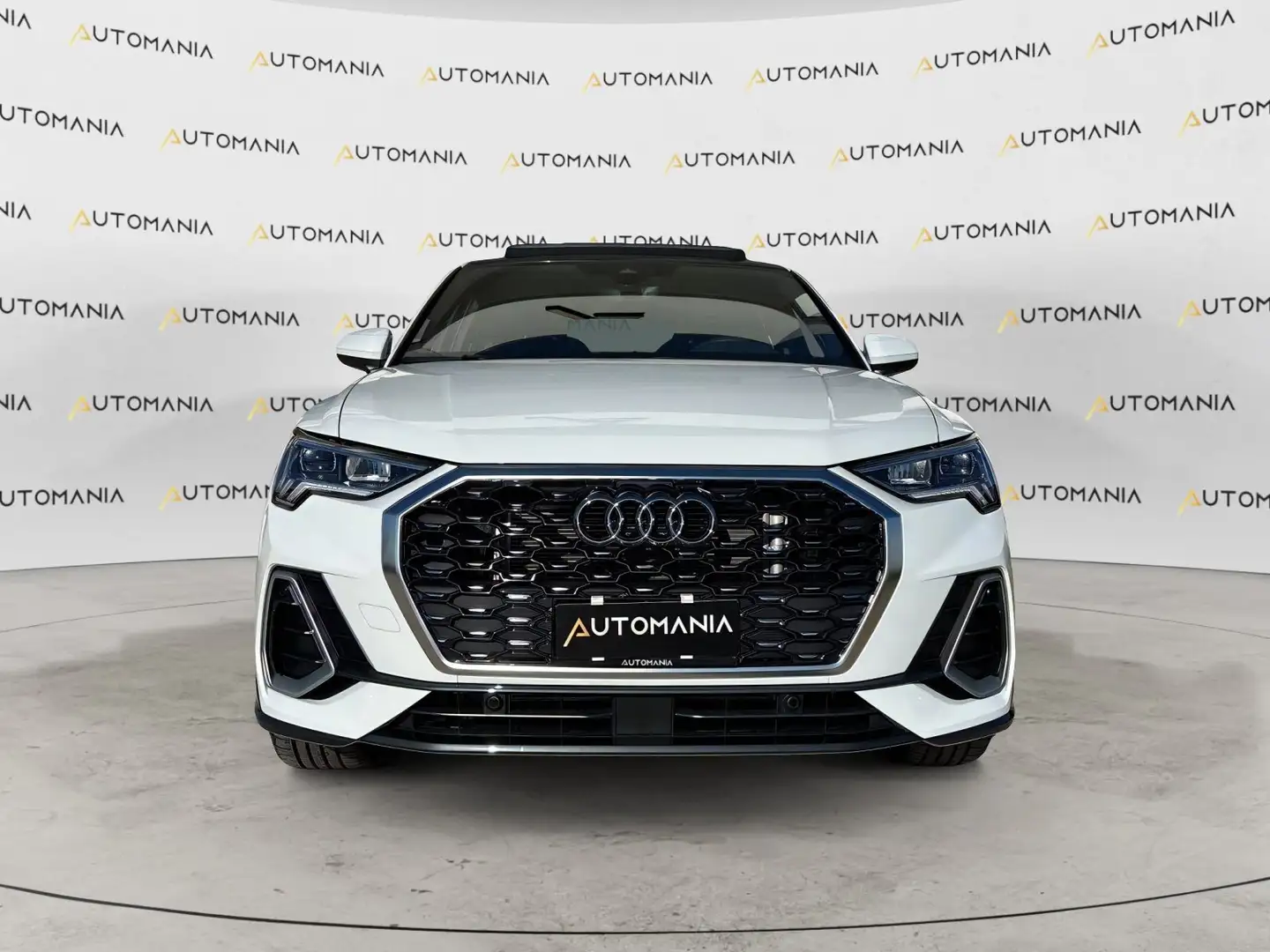Audi Q3 35 TDI S tronic S line edition Bianco - 2