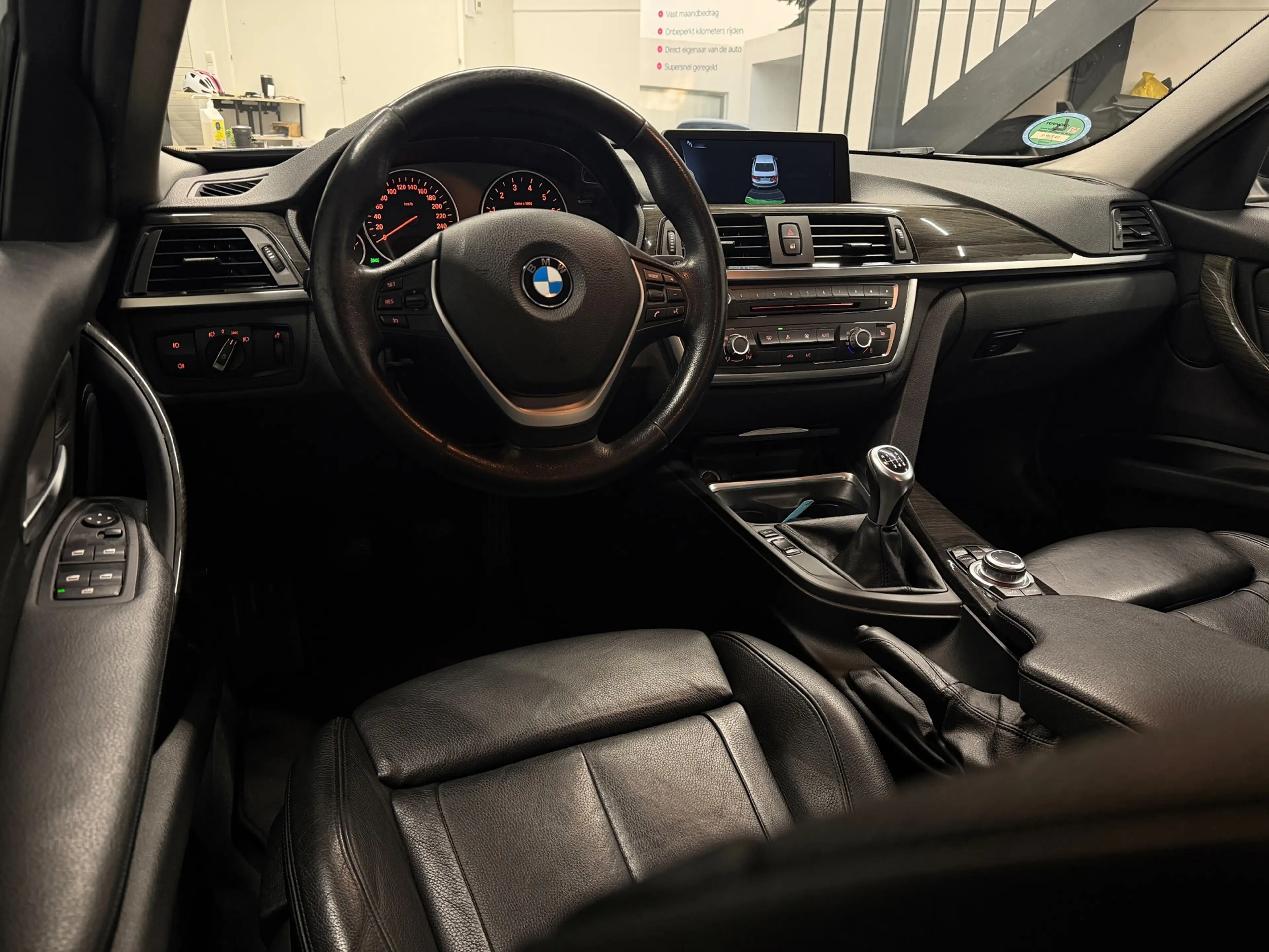 BMW 320 3-serie 320i|Leder|Stoelvw|Navi|Pdc|Led| — photo 2