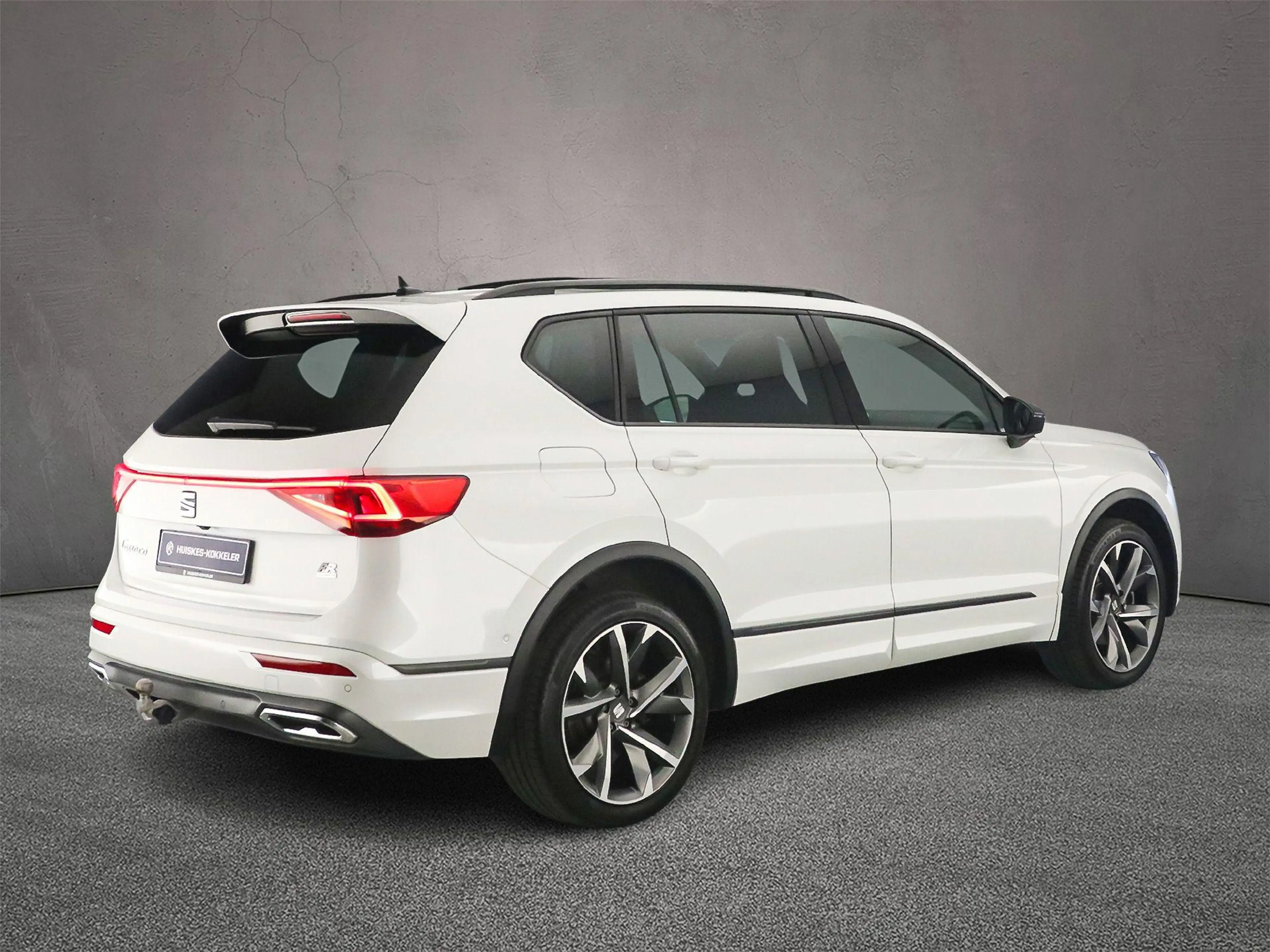 SEAT Tarraco FR Business Intense 1.4 TSI eHybrid 245pk DSG Auto — photo 8