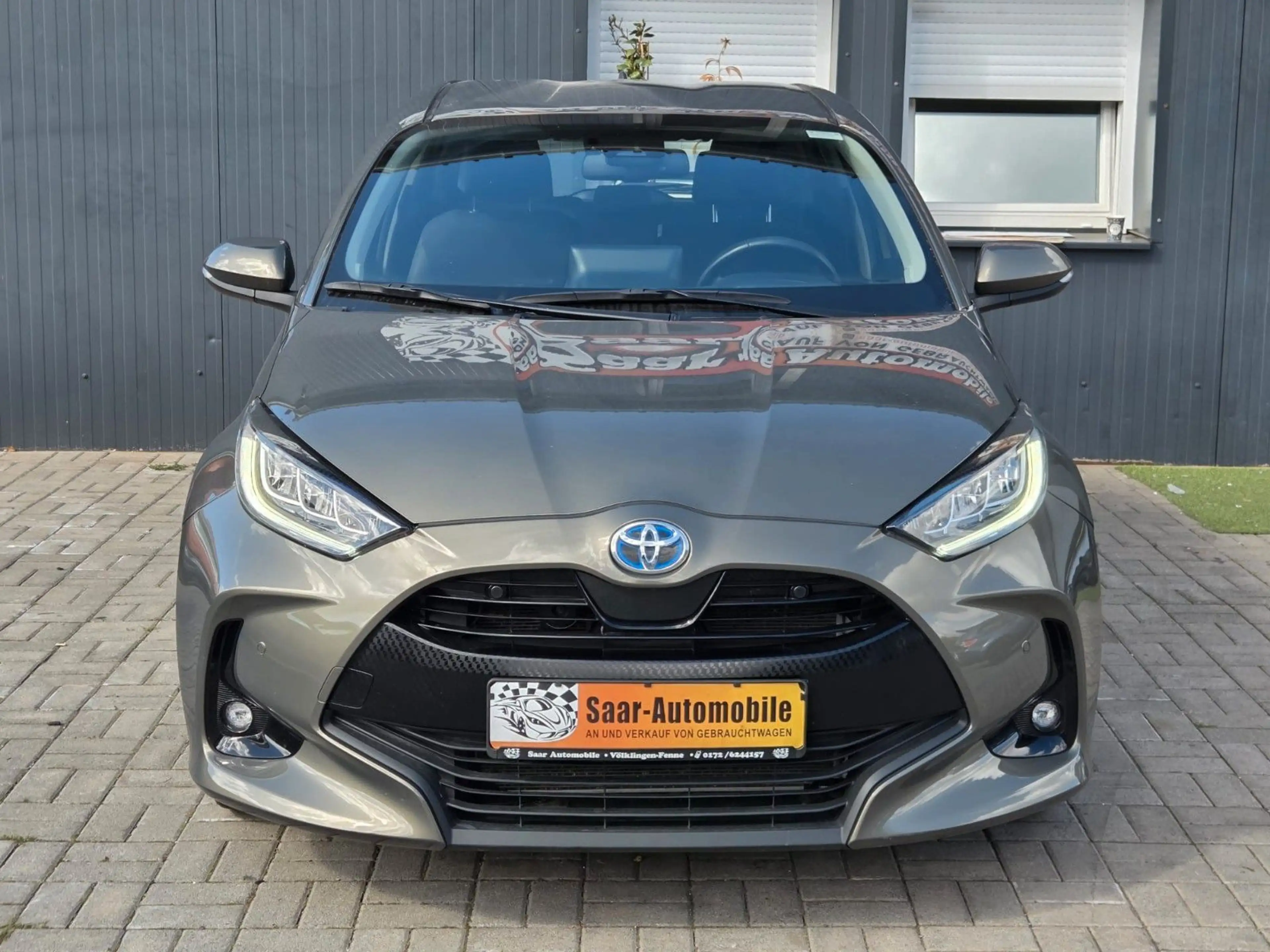 Toyota Yaris Hybrid Style 1.5/KLIMAATM/NAVI/TEMPOMAT — photo 2