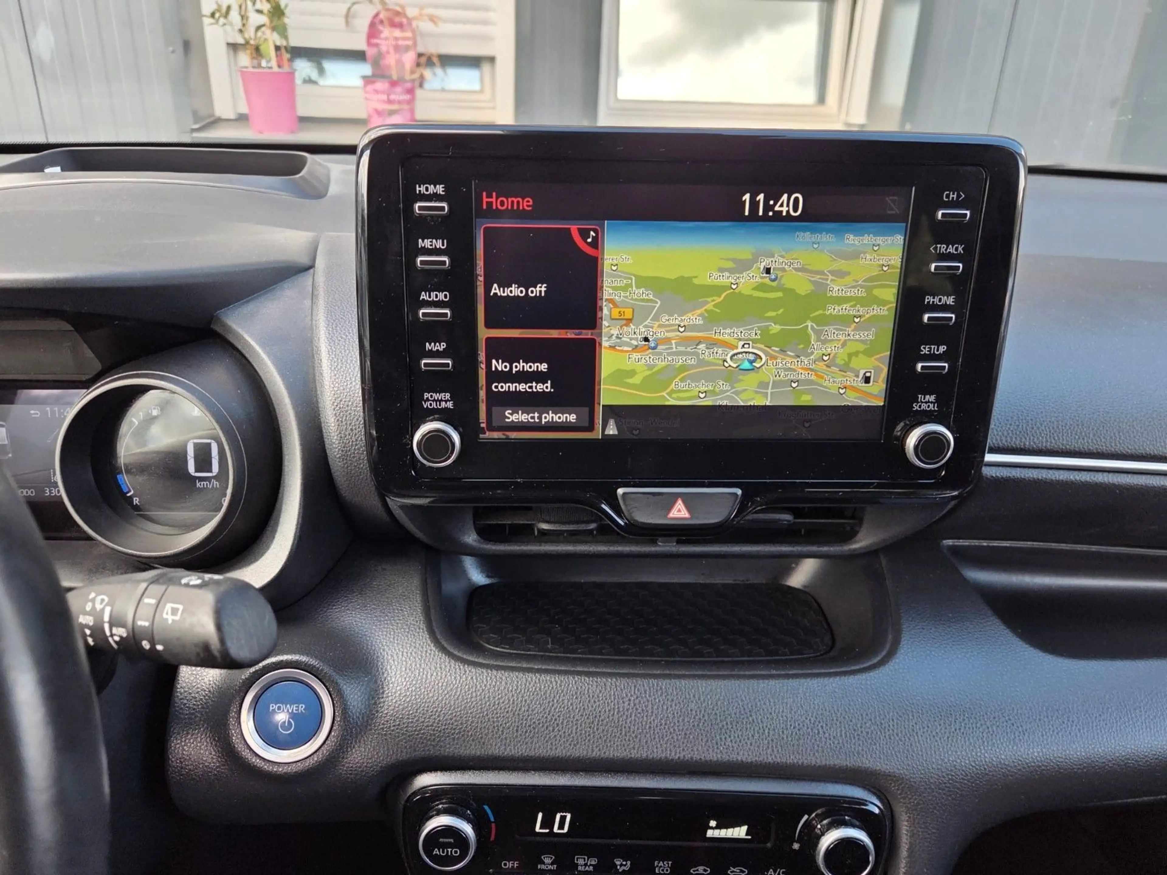 Toyota Yaris Hybrid Style 1.5/KLIMAATM/NAVI/TEMPOMAT — photo 9