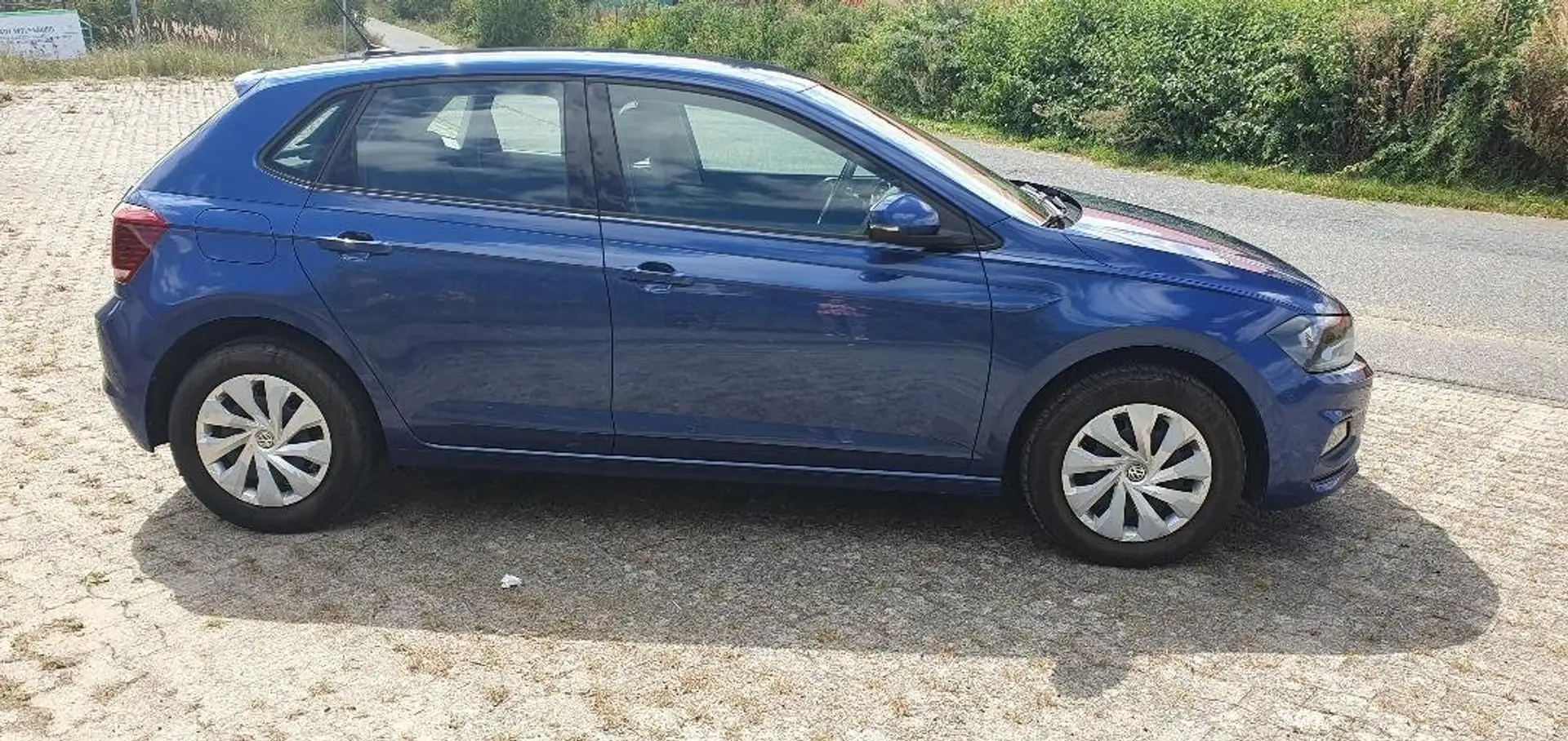 Volkswagen Polo Comfortline 2HD Navi, Tel, PDC, MFL, SHZ, MAL,95Ps Blau - 2