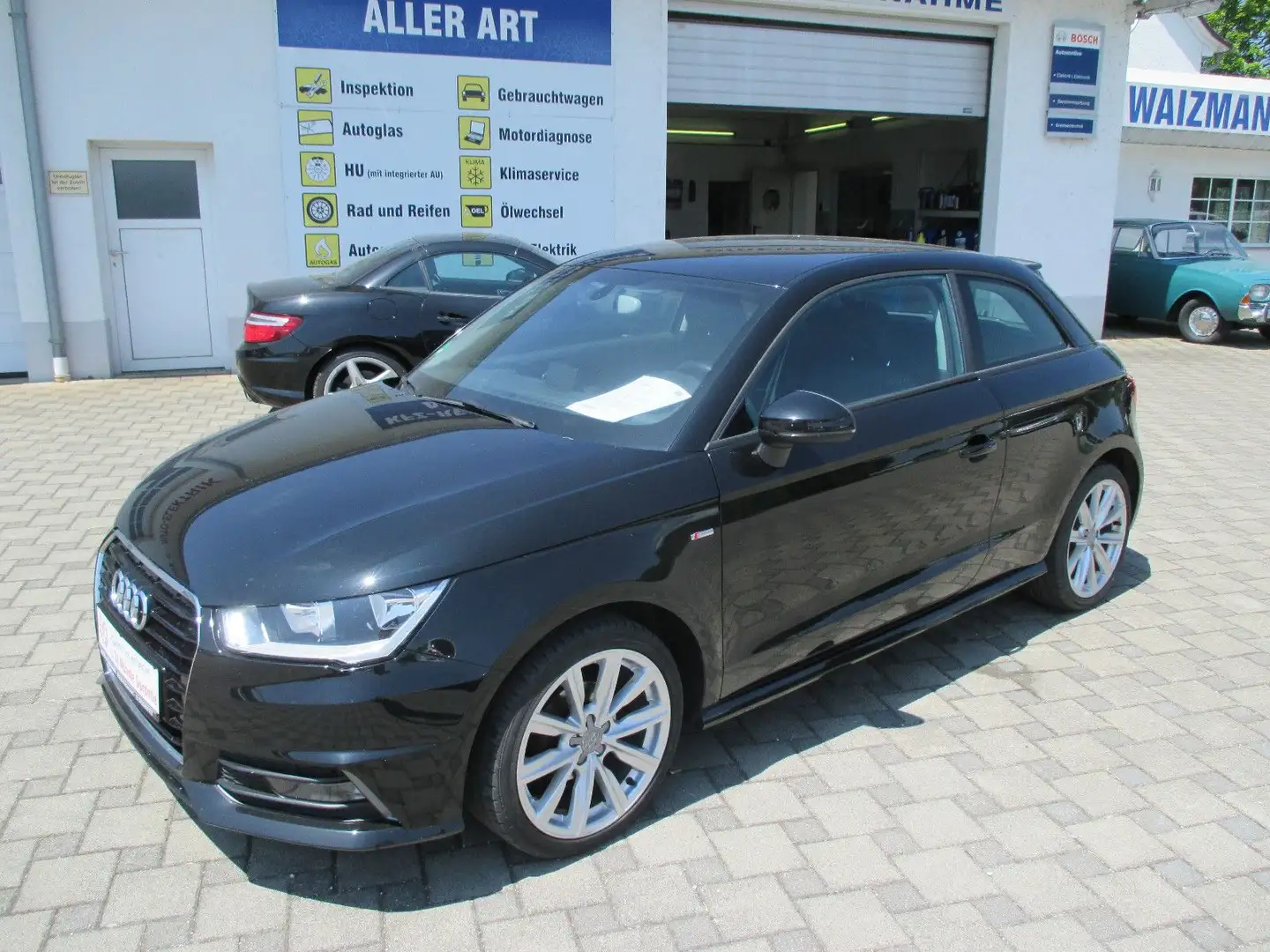 Audi A1 TFSI S-line Noir - 2