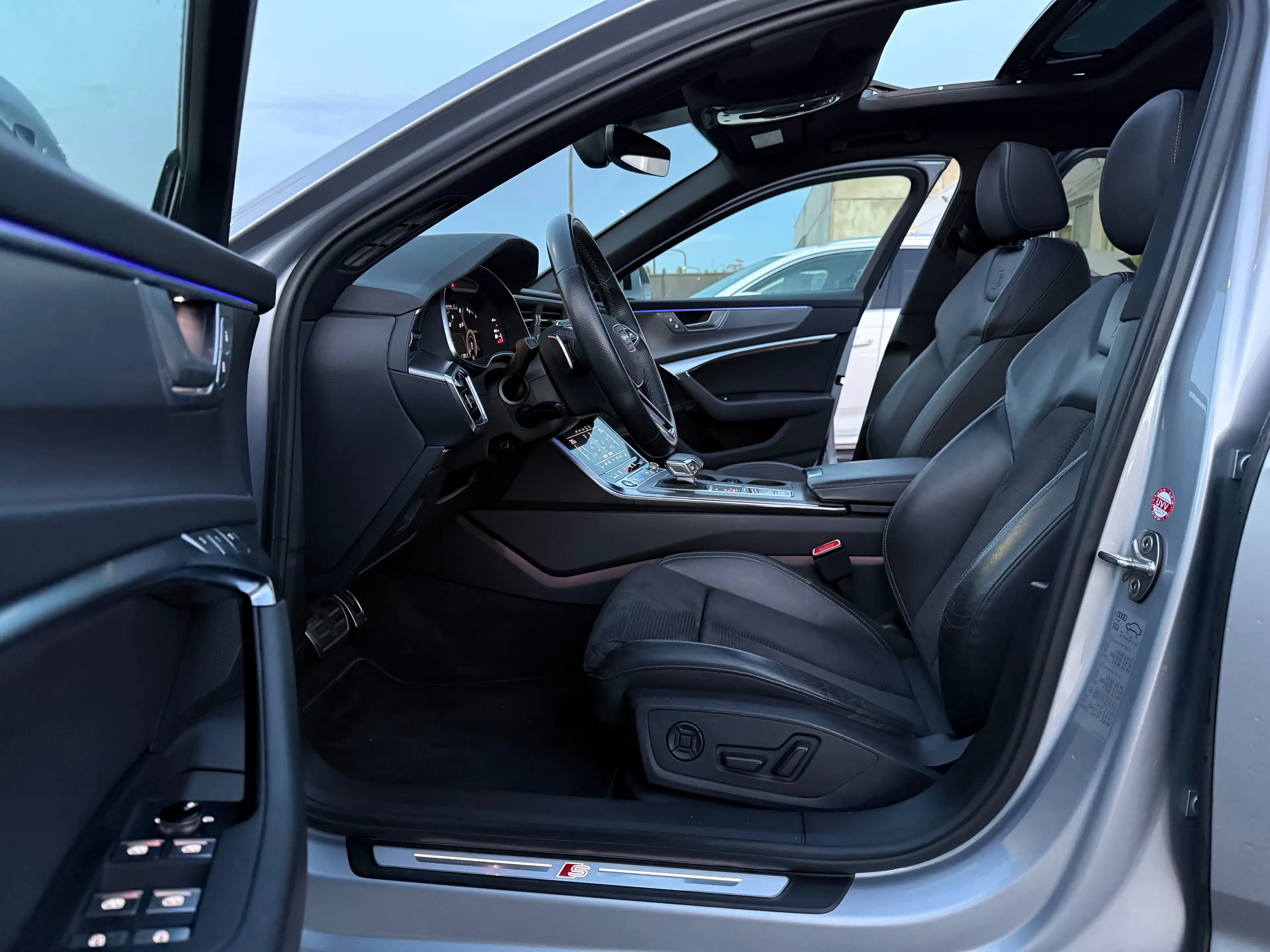 Audi A6 A6 Avant PHEV 55 TFSI-e Quattro S line S tronic PANO DISTROINIC+ CAMERA 3D KEYLESS FULL FULL OPTIONS TVAC — photo 9
