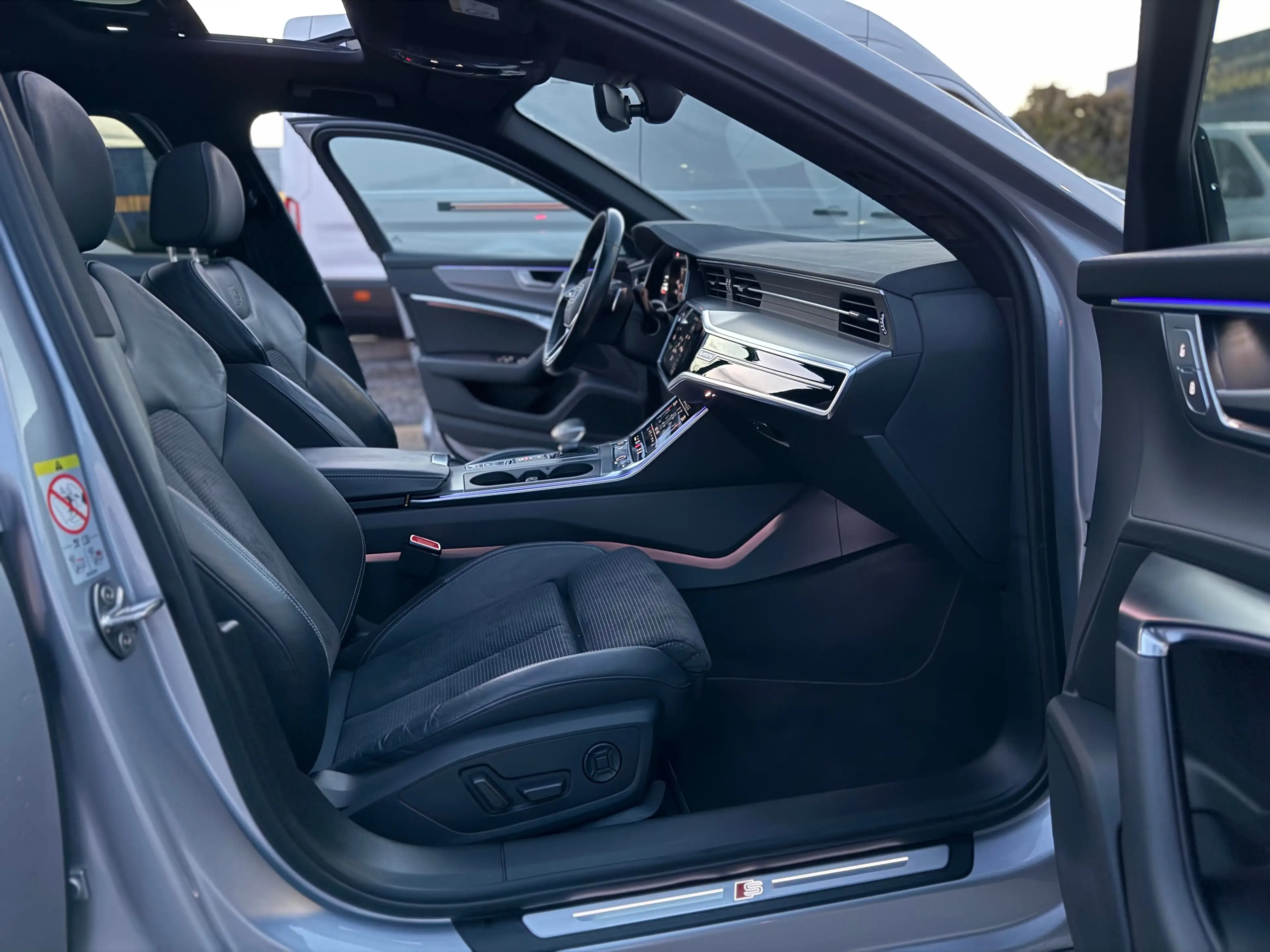 Audi A6 A6 Avant PHEV 55 TFSI-e Quattro S line S tronic PANO DISTROINIC+ CAMERA 3D KEYLESS FULL FULL OPTIONS TVAC — photo 13