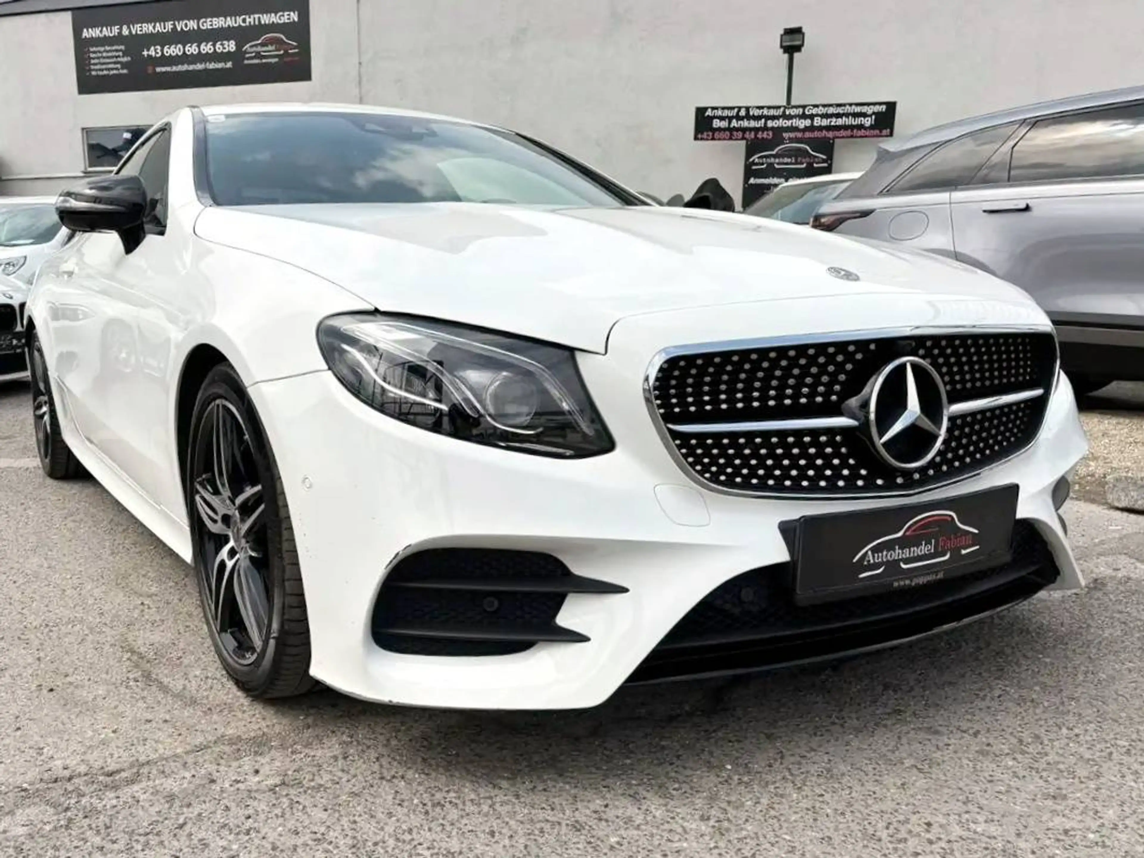 Mercedes-Benz E 220 d Autom. **AMG LINE** 194PS MegaZustand Servicegepflegt