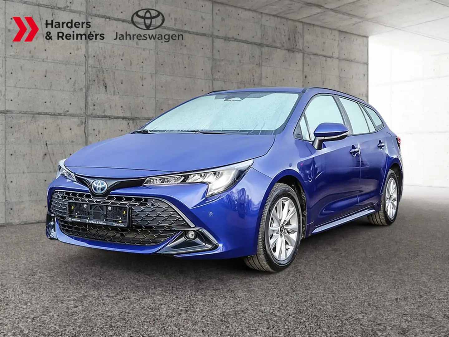 Toyota Corolla Touring Sports 1.8 Hybrid Teamplayer Blau - 1