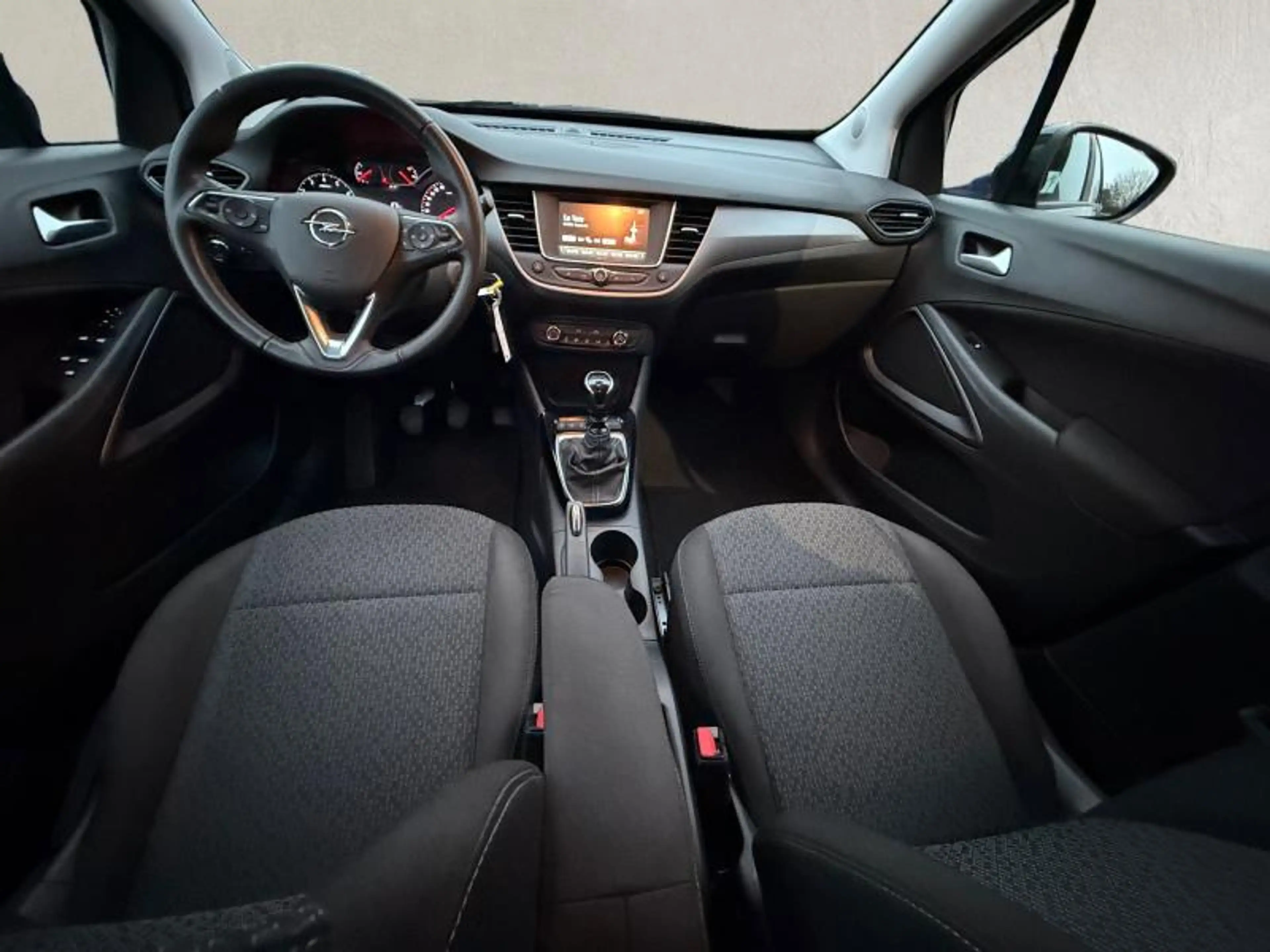 Opel Crossland Edition — photo 10