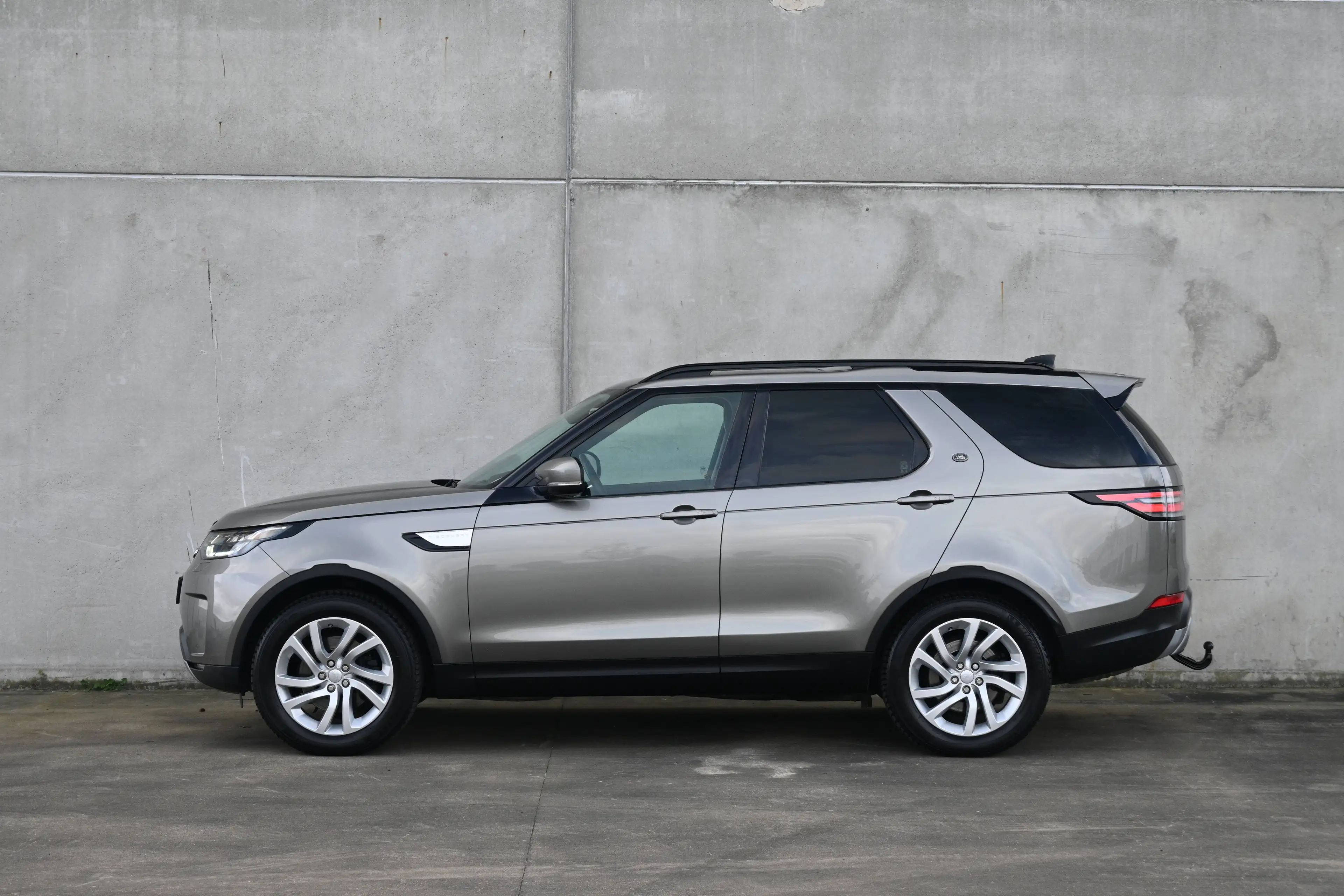 Land Rover Discovery Discovery 3.0 TD6 HSE . — photo 9