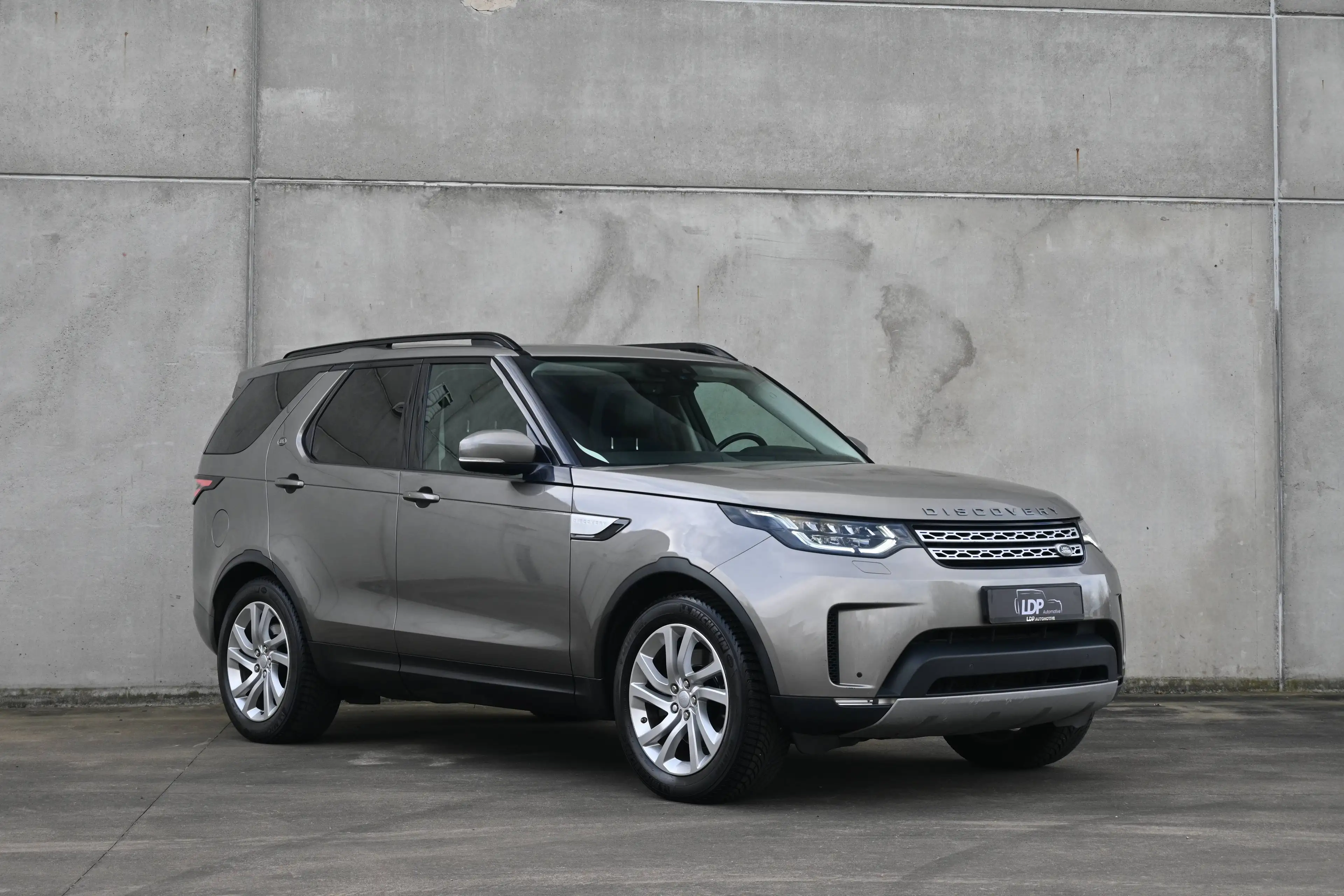 Land Rover Discovery Discovery 3.0 TD6 HSE . — photo 2