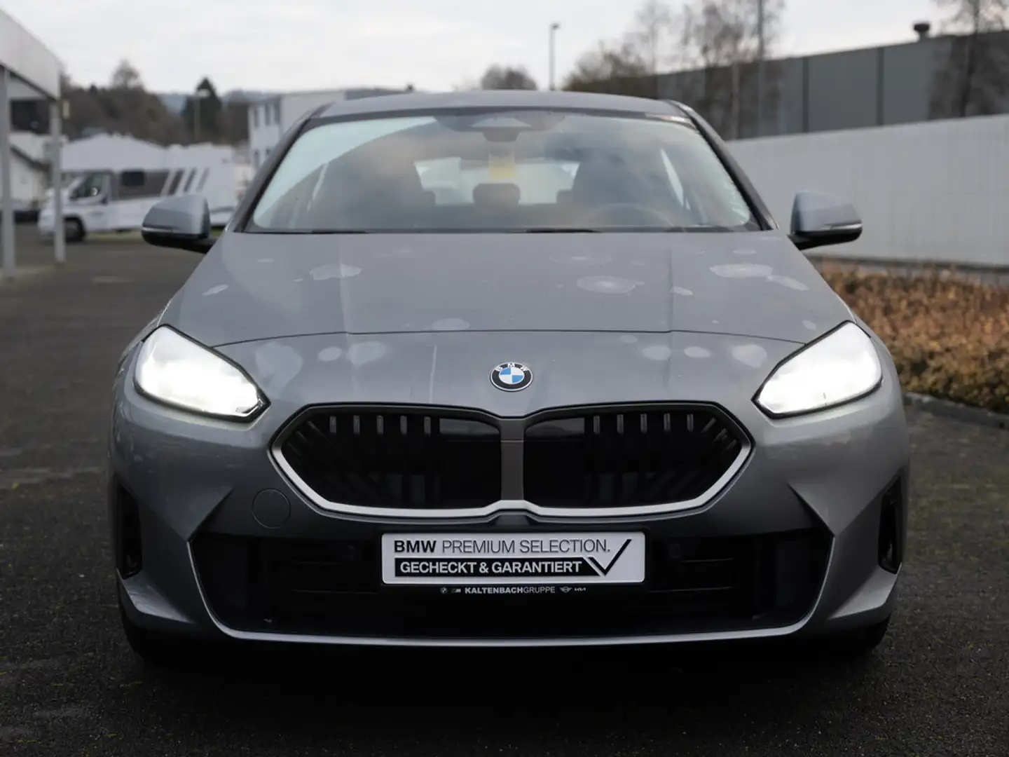 BMW 120 i LED ALUFELGEN NAVI KAMERA KLIMA KEYLESS Grau - 2