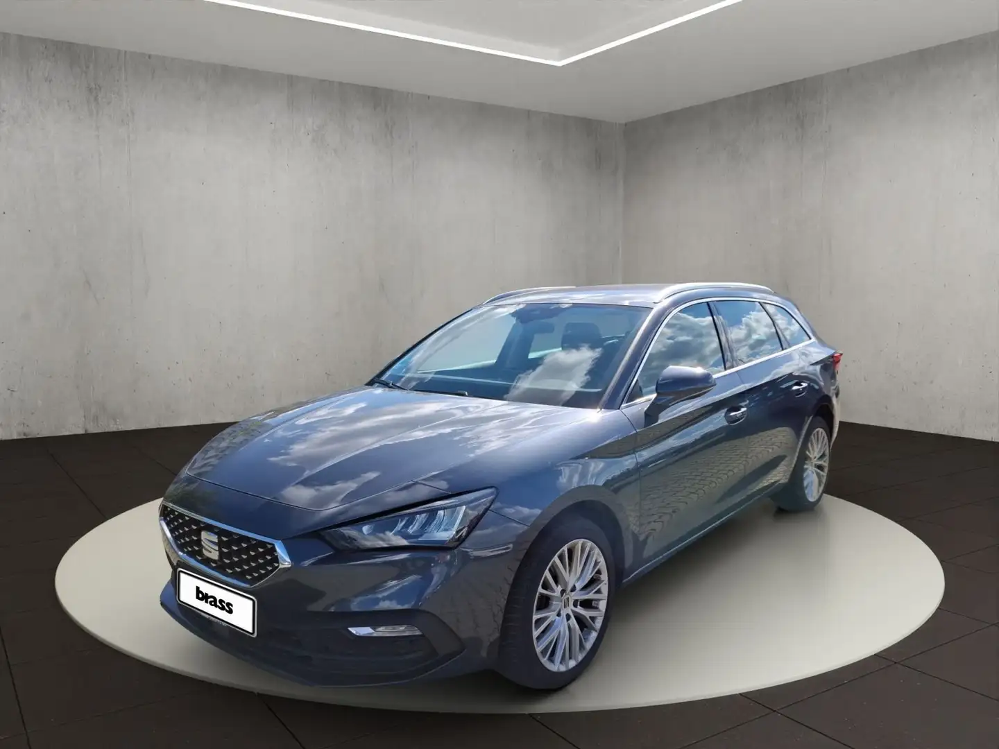 SEAT Leon Sportstourer XCELLENCE Grau - 1