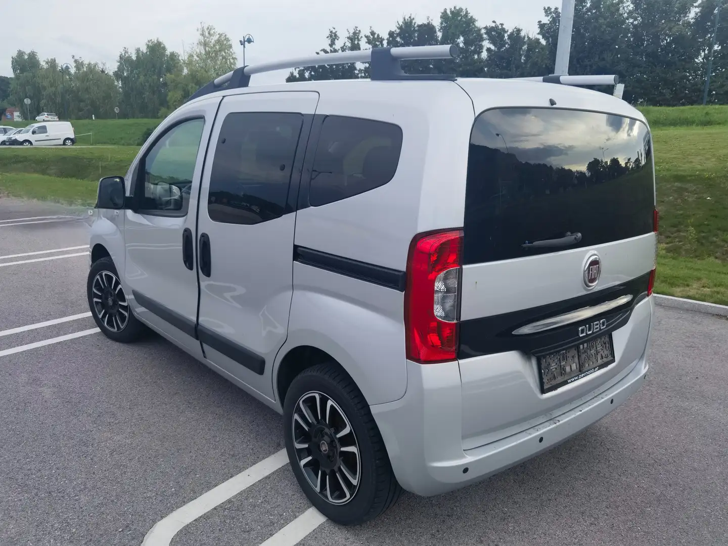 Fiat Qubo Qubo 1,4 Fire 78 Easy Easy siva - 1
