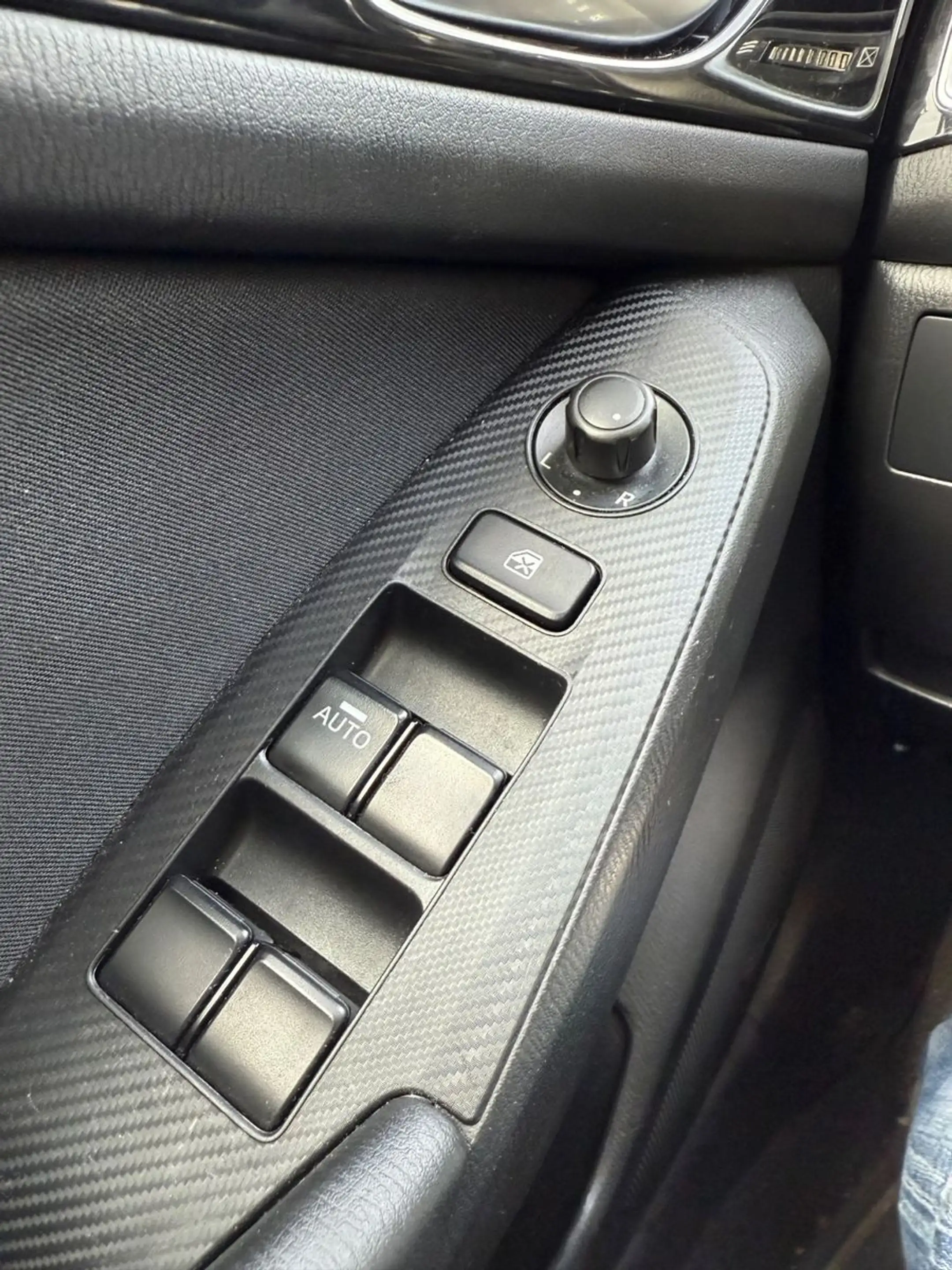 Mazda 3 Lim. Sports-Line TÜV NEU* AUTOMATIK — photo 10