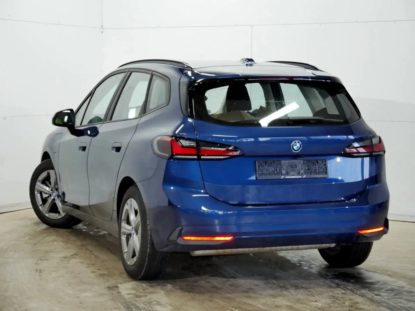 BMW 230 e xDrive Active Tourer HUD ACC 360°Kam Navi Blau - 2