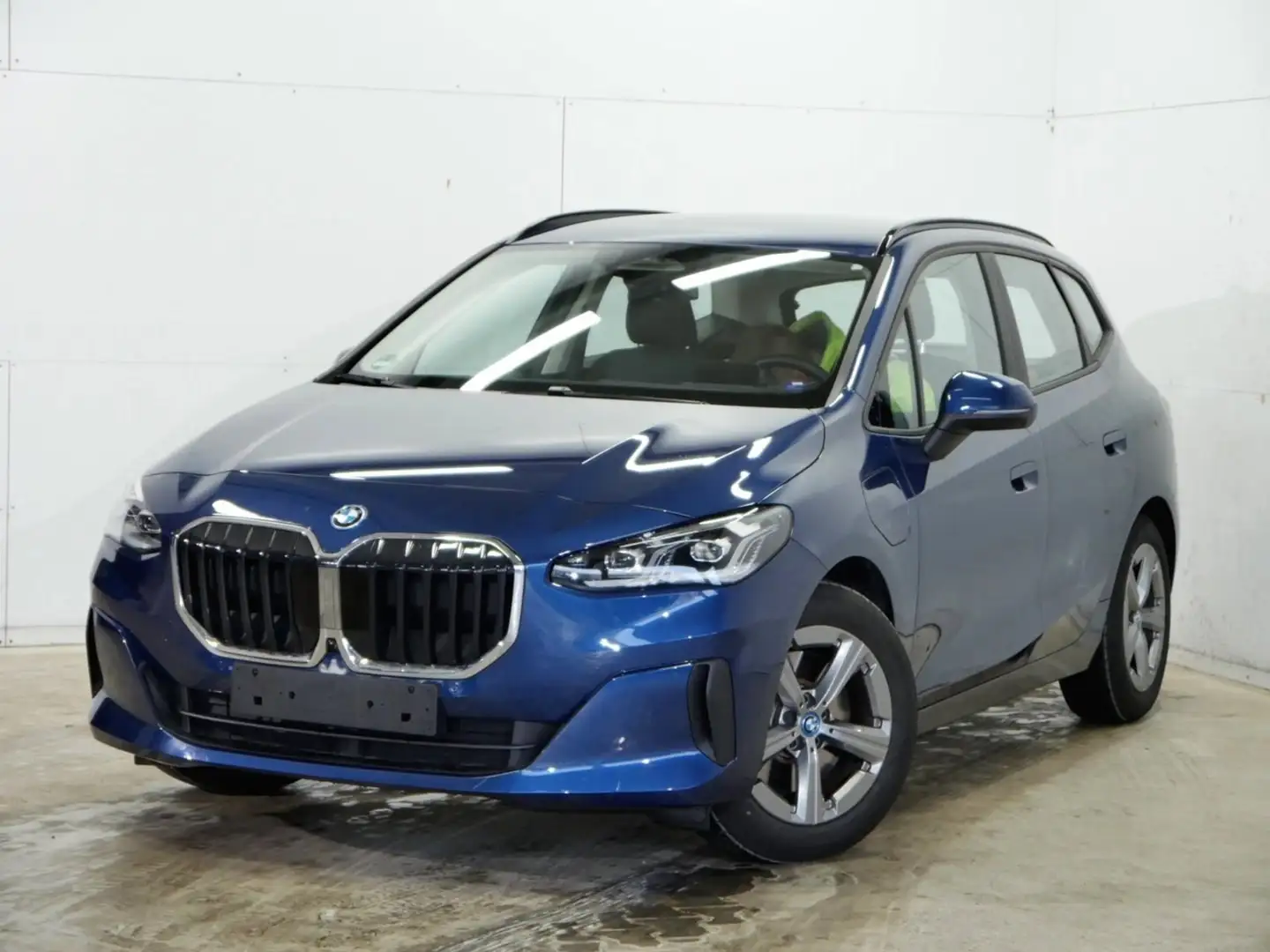 BMW 230 e xDrive Active Tourer HUD ACC 360°Kam Navi Blau - 1