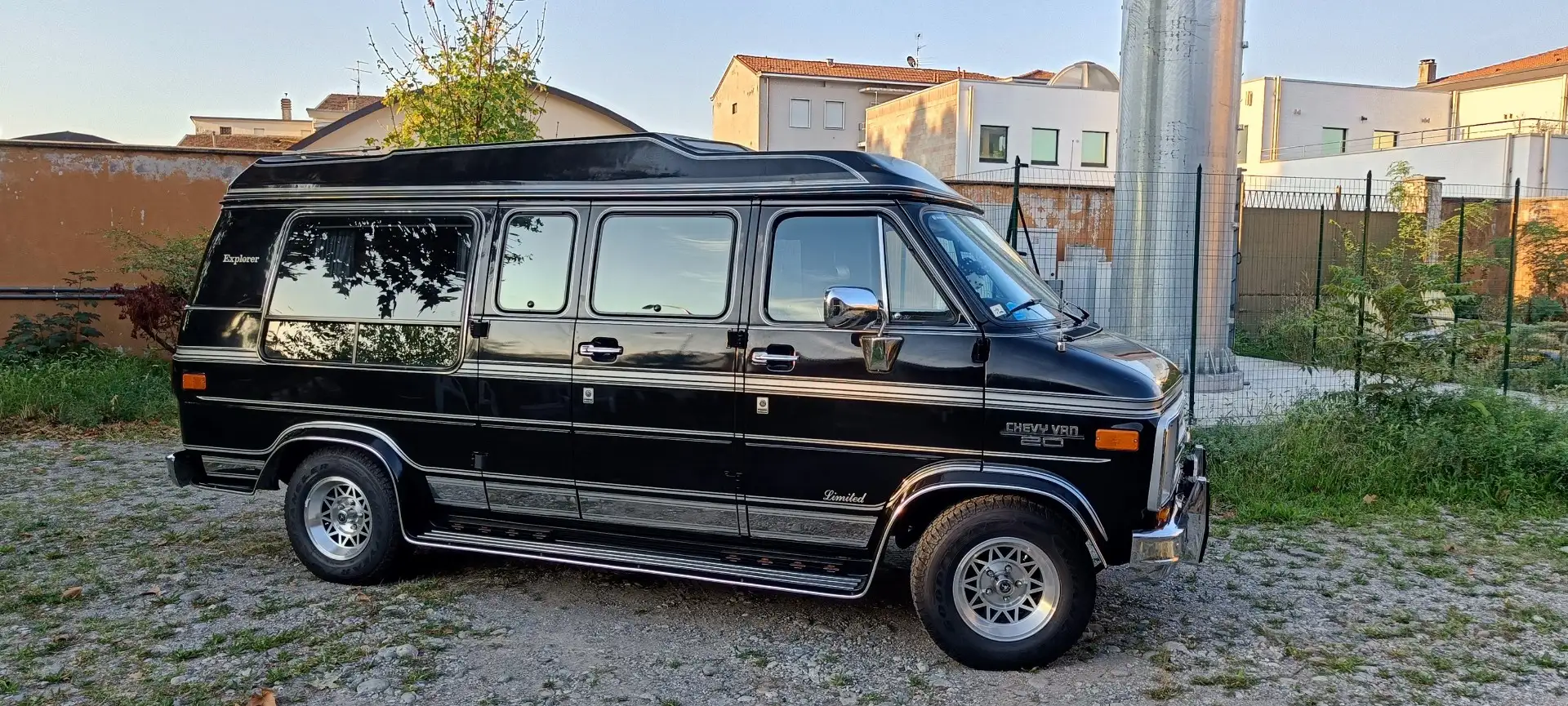 Chevrolet Chevy Van Chevy G20 5.7 V8 NUOVO. DA MUSEO!!! - 1
