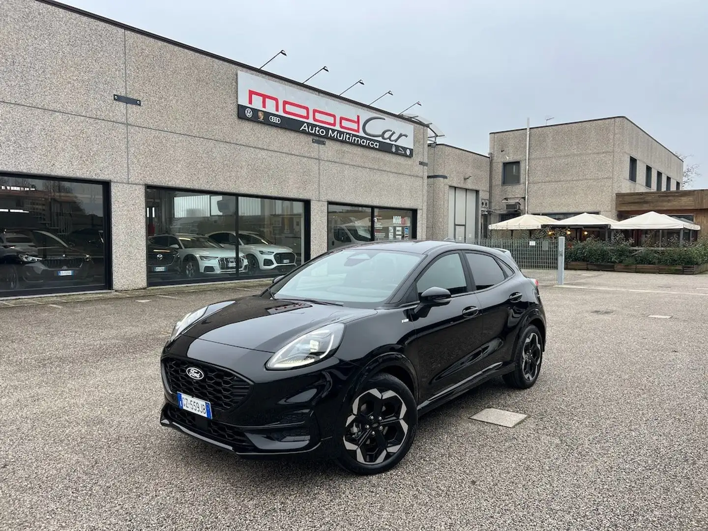 Ford Puma 1.0 ecoboost Hybrid ST-Line X 125cv auto 6.200 KM Schwarz - 1