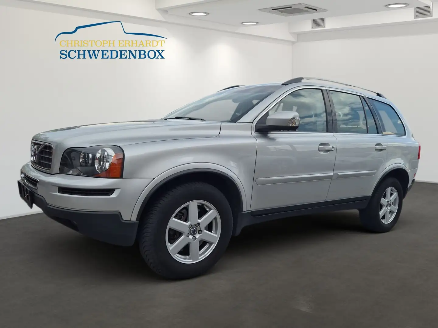 Volvo XC90 D3 Kinetic Geartronic 2WD (7 Sitze) Silber - 1