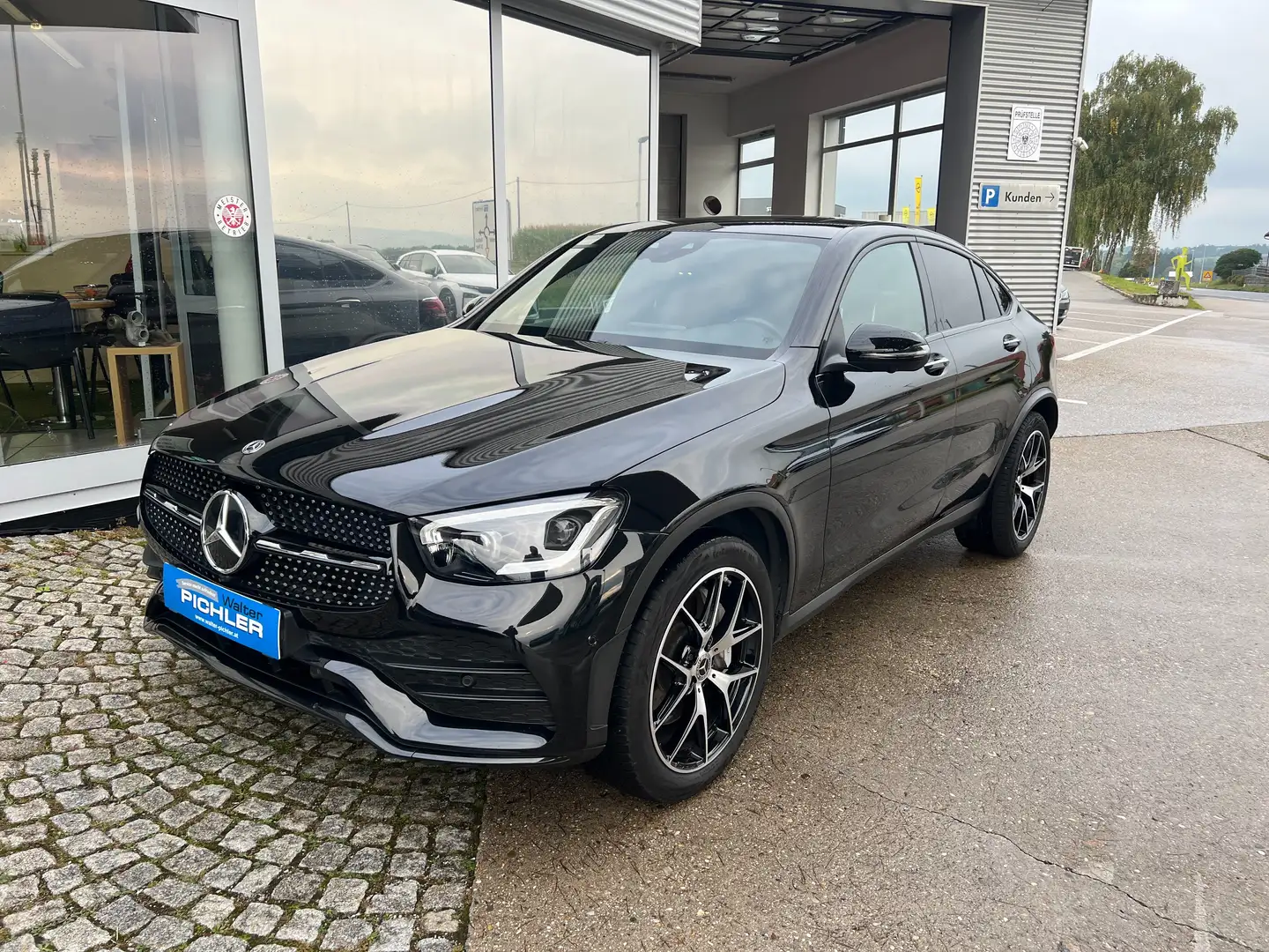 Mercedes-Benz GLC 300 GLC 300 d 4Matic AMG Line Schwarz - 1