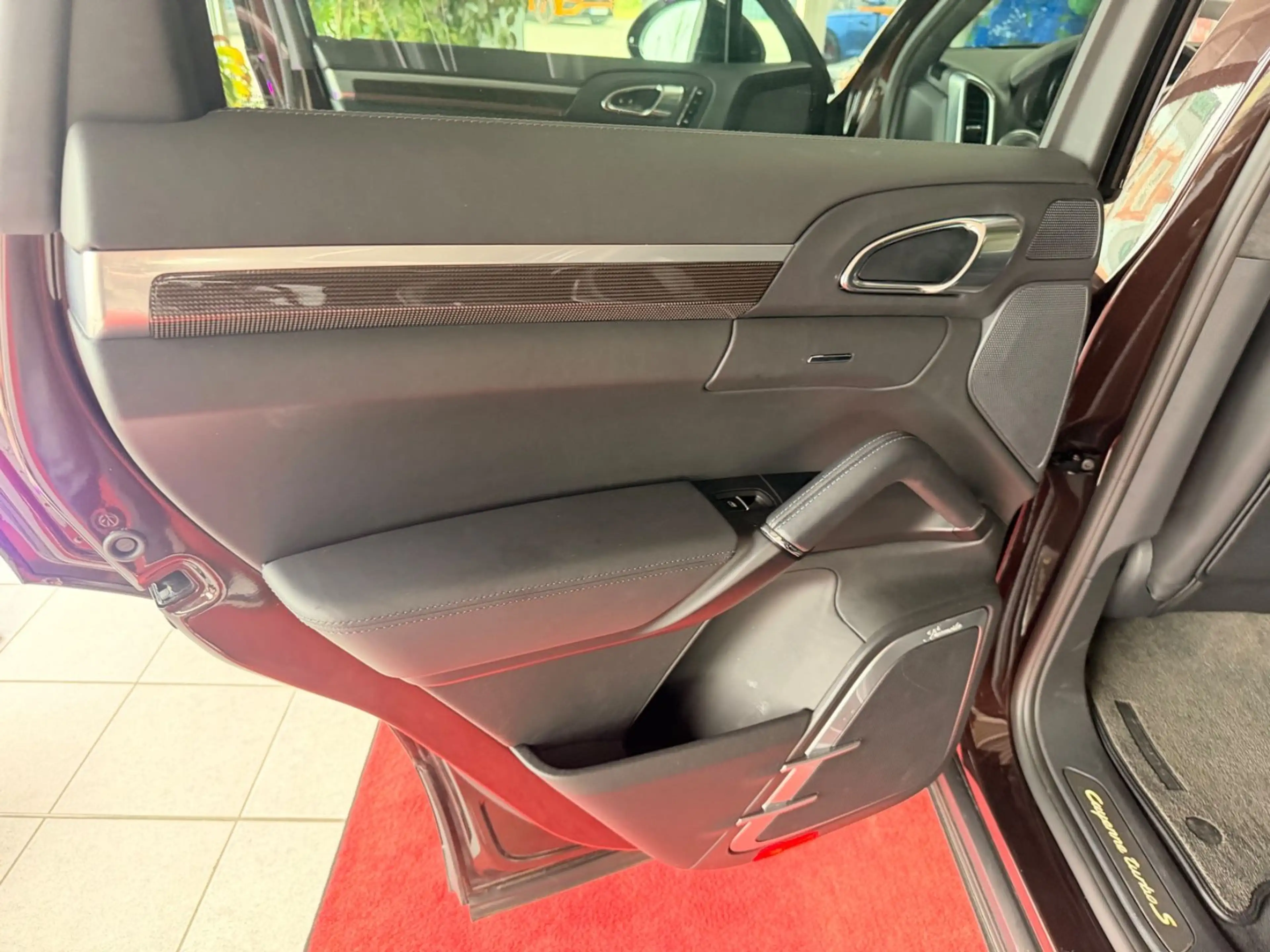 Porsche Cayenne Turbo S Burmester Approved 21 PCCB — photo 11
