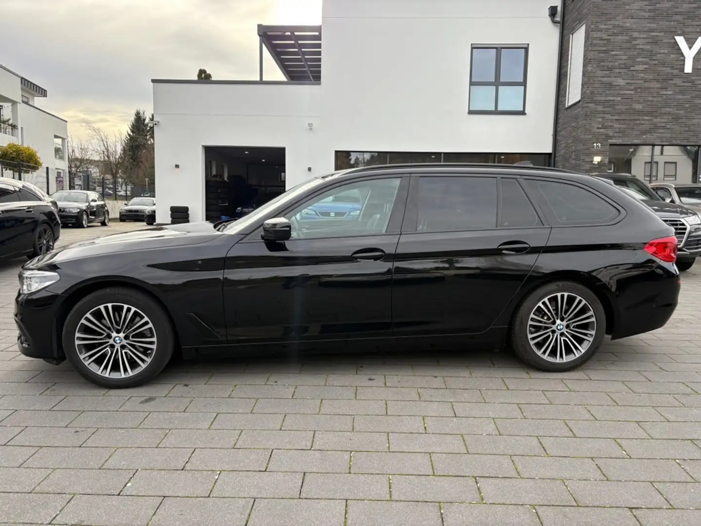 BMW 520 520dA SPORT LINE * NAVI * LED * KAMERA Noir - 2