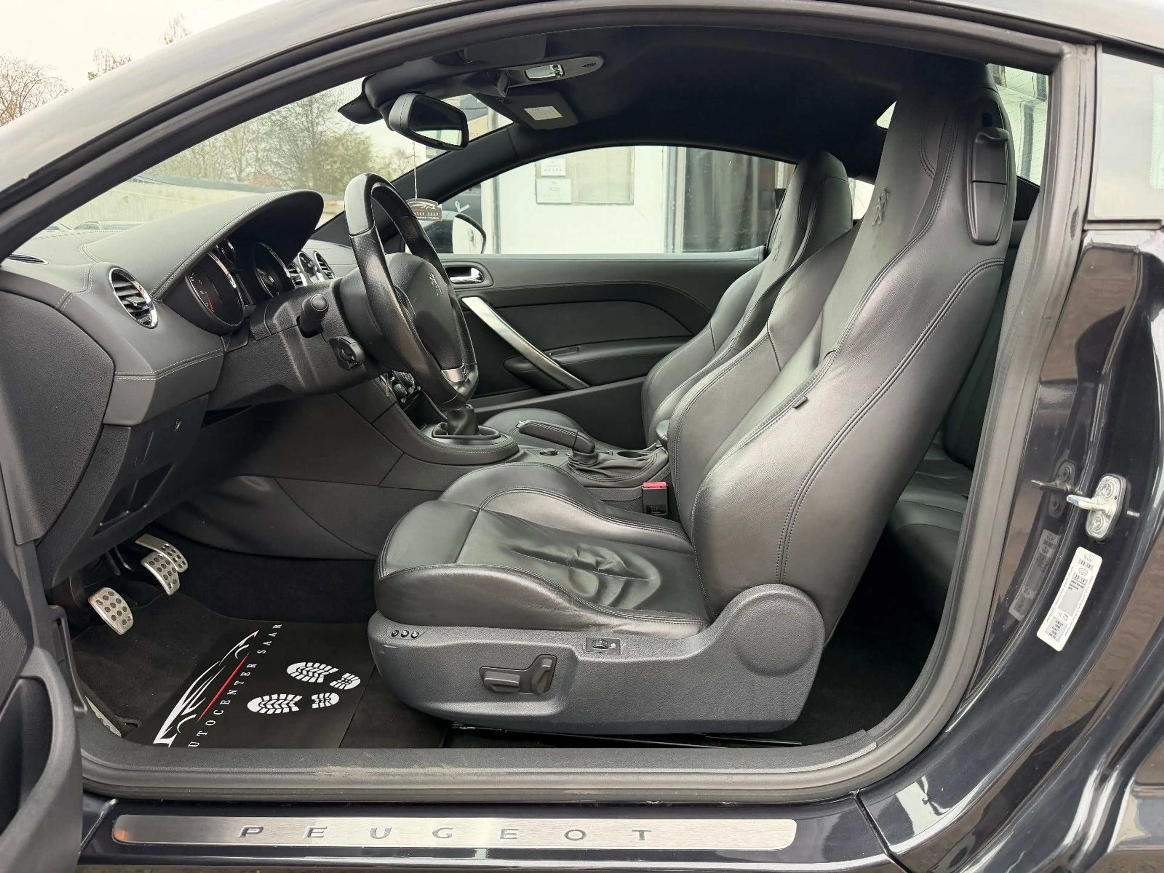 Peugeot RCZ 1.6 155 THP Xenon Leder Tempomat SHZG PDC — photo 11