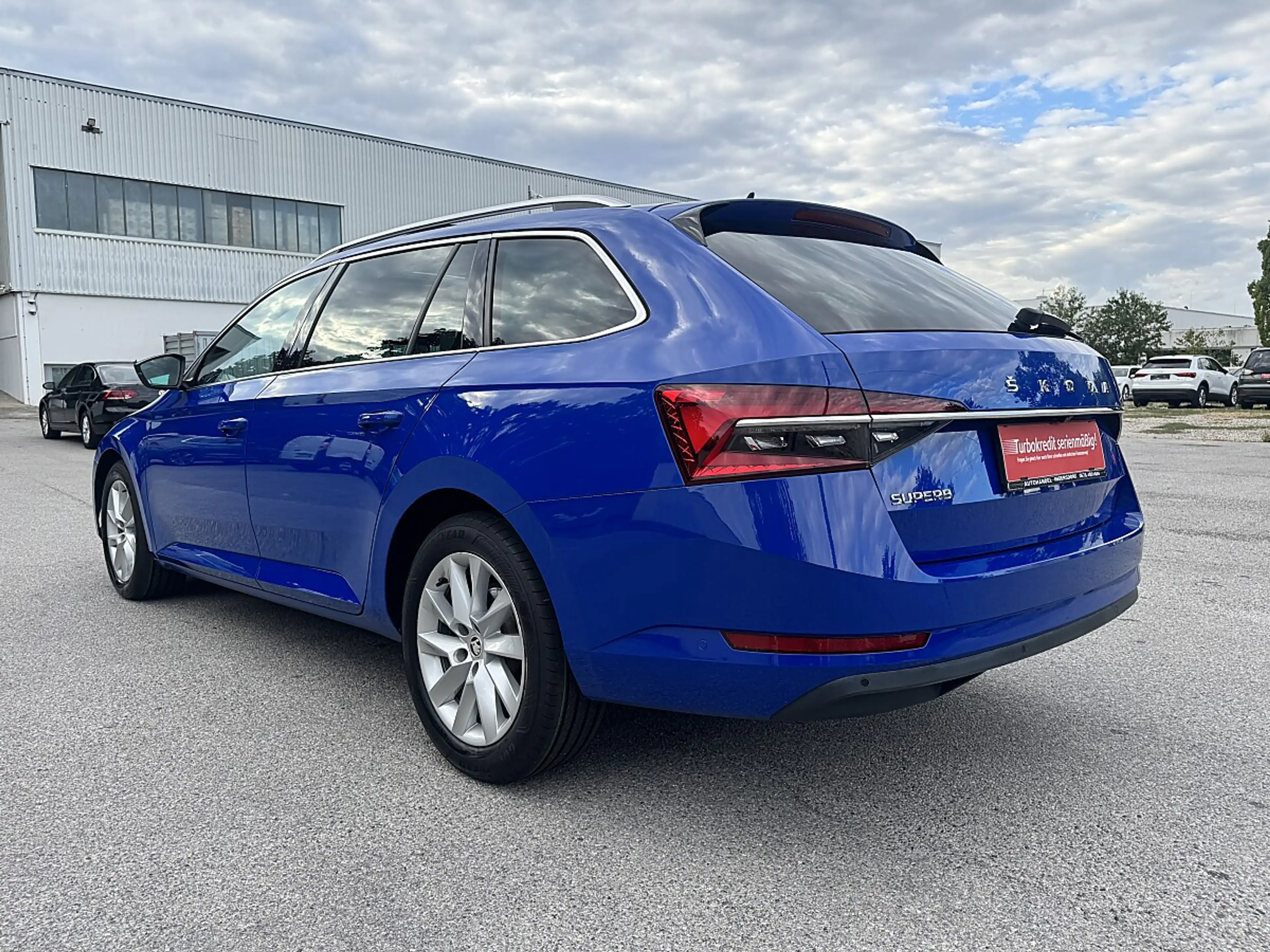 Skoda Superb 2.0 TDI Style / PANORAMADACH / LIVE COCKPIT / M... — photo 4