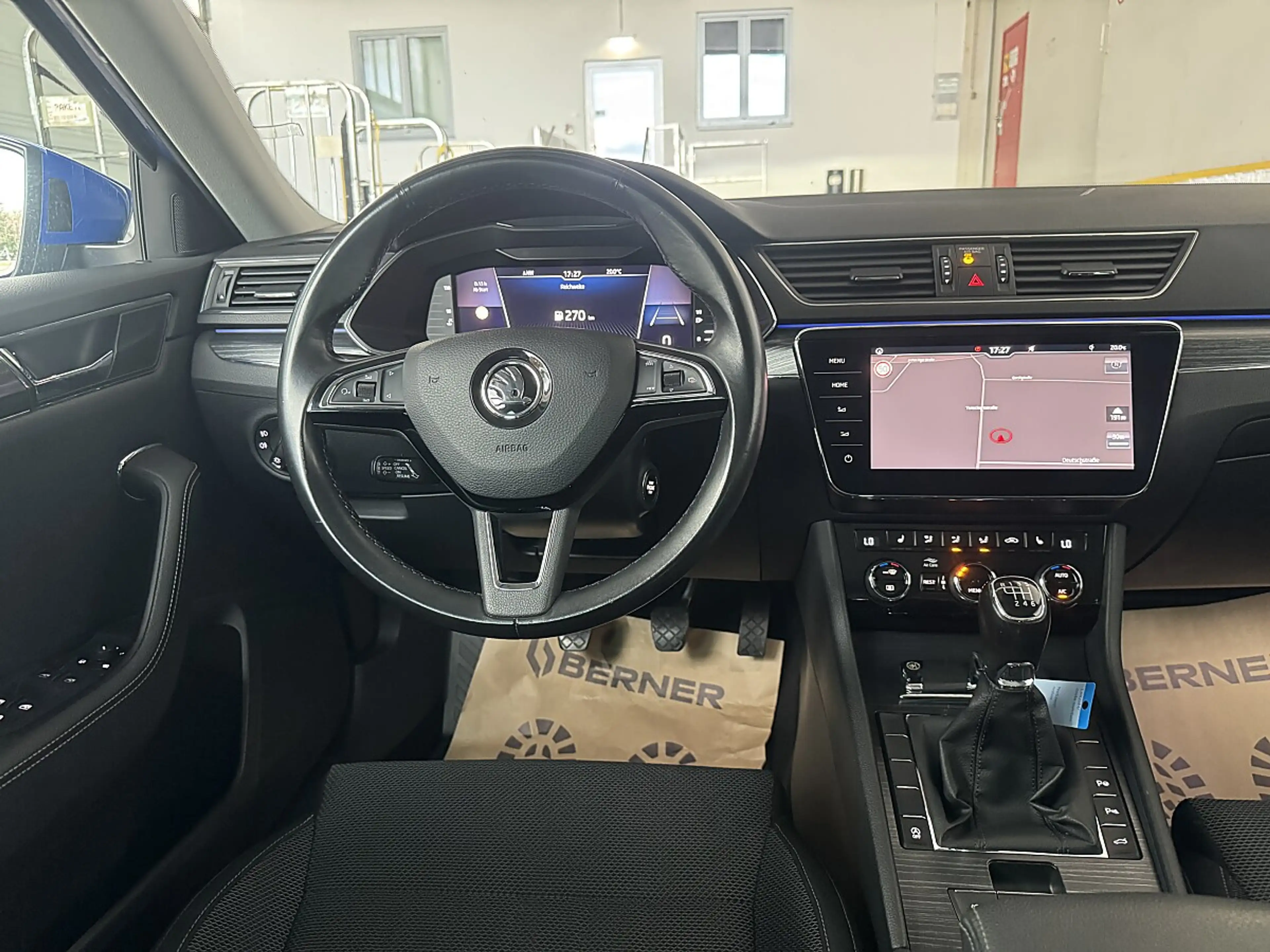 Skoda Superb 2.0 TDI Style / PANORAMADACH / LIVE COCKPIT / M... — photo 14
