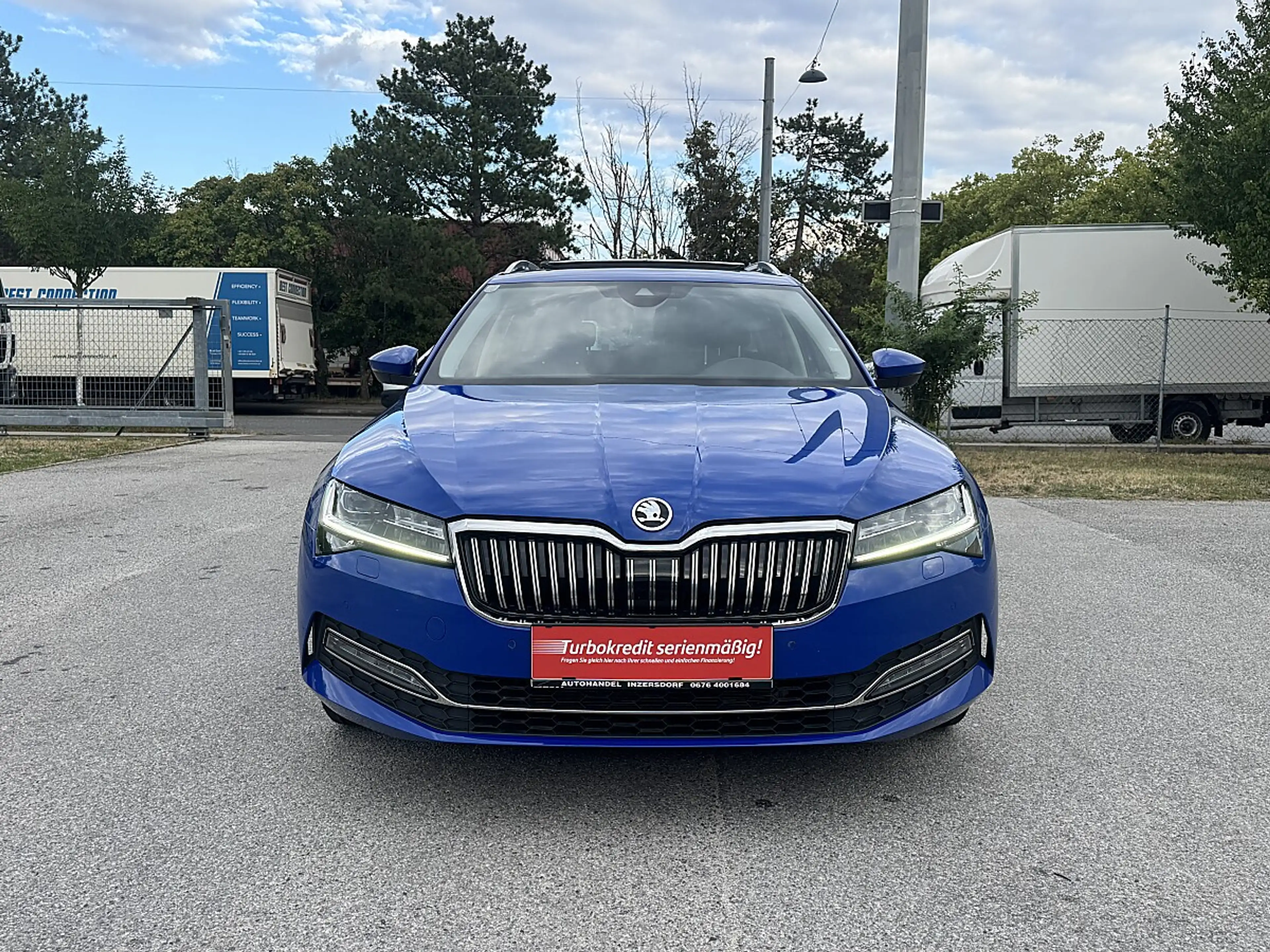 Skoda Superb 2.0 TDI Style / PANORAMADACH / LIVE COCKPIT / M... — photo 10
