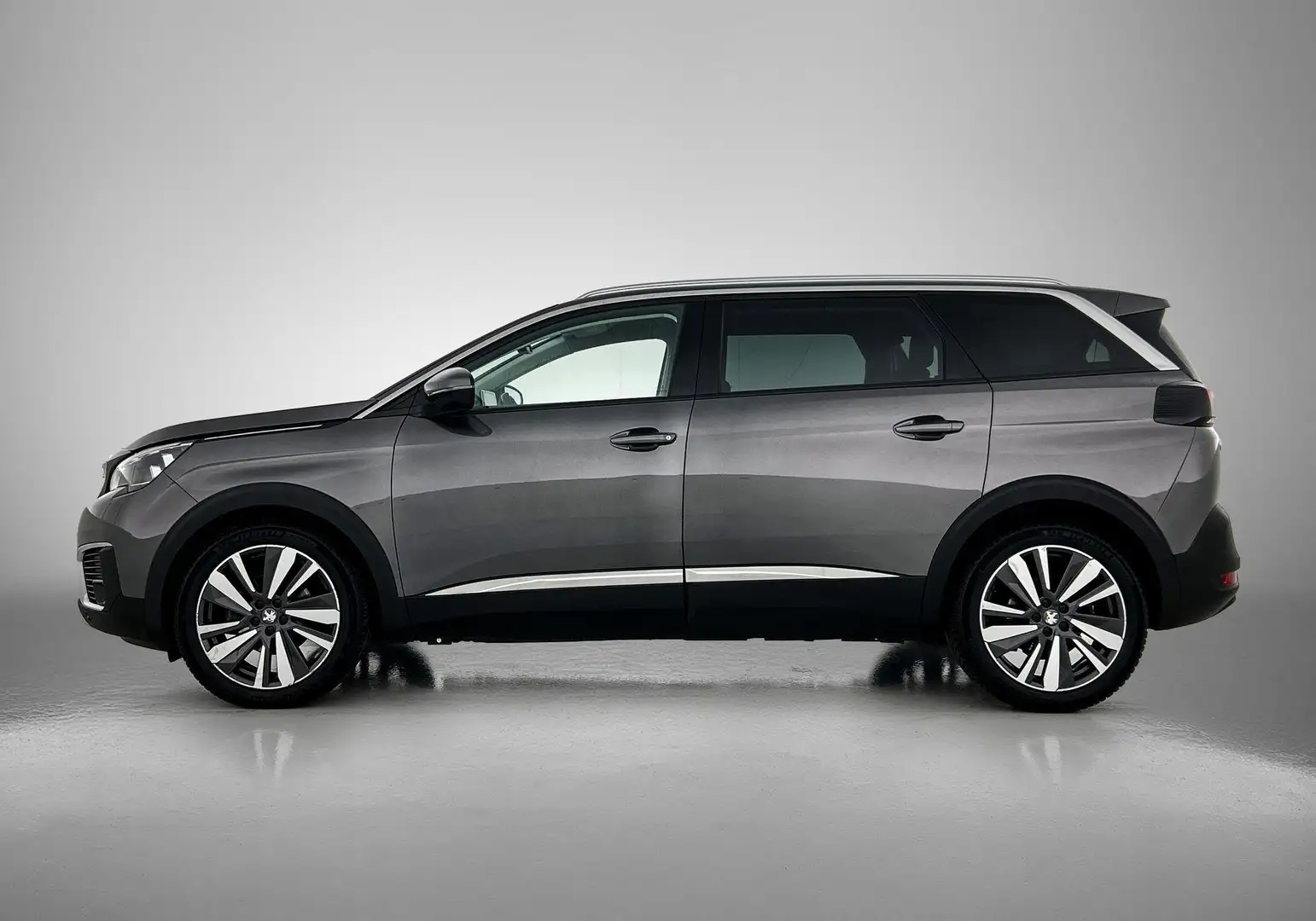 Peugeot 5008 1.2 PureTech Allure Avantage Gris - 2