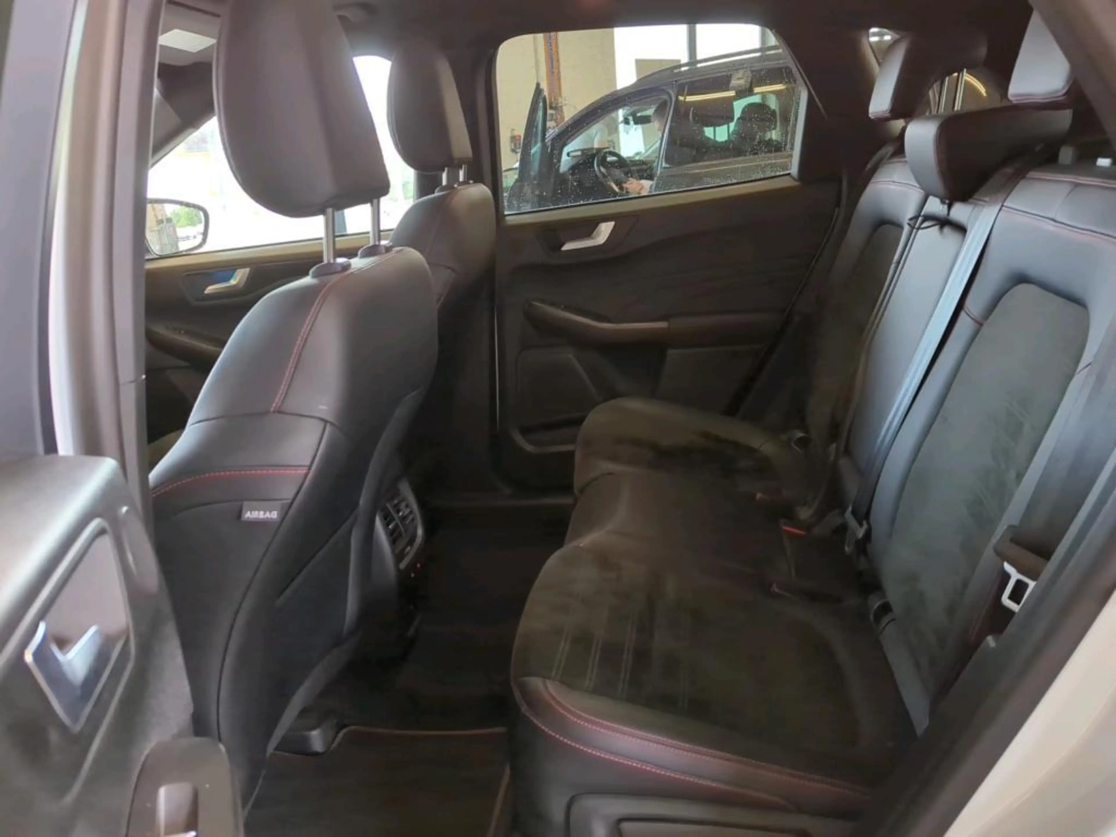 Ford Kuga 2.5 PHEV ST-Line X 225pk Adaptieve Cruise | Winter — photo 8