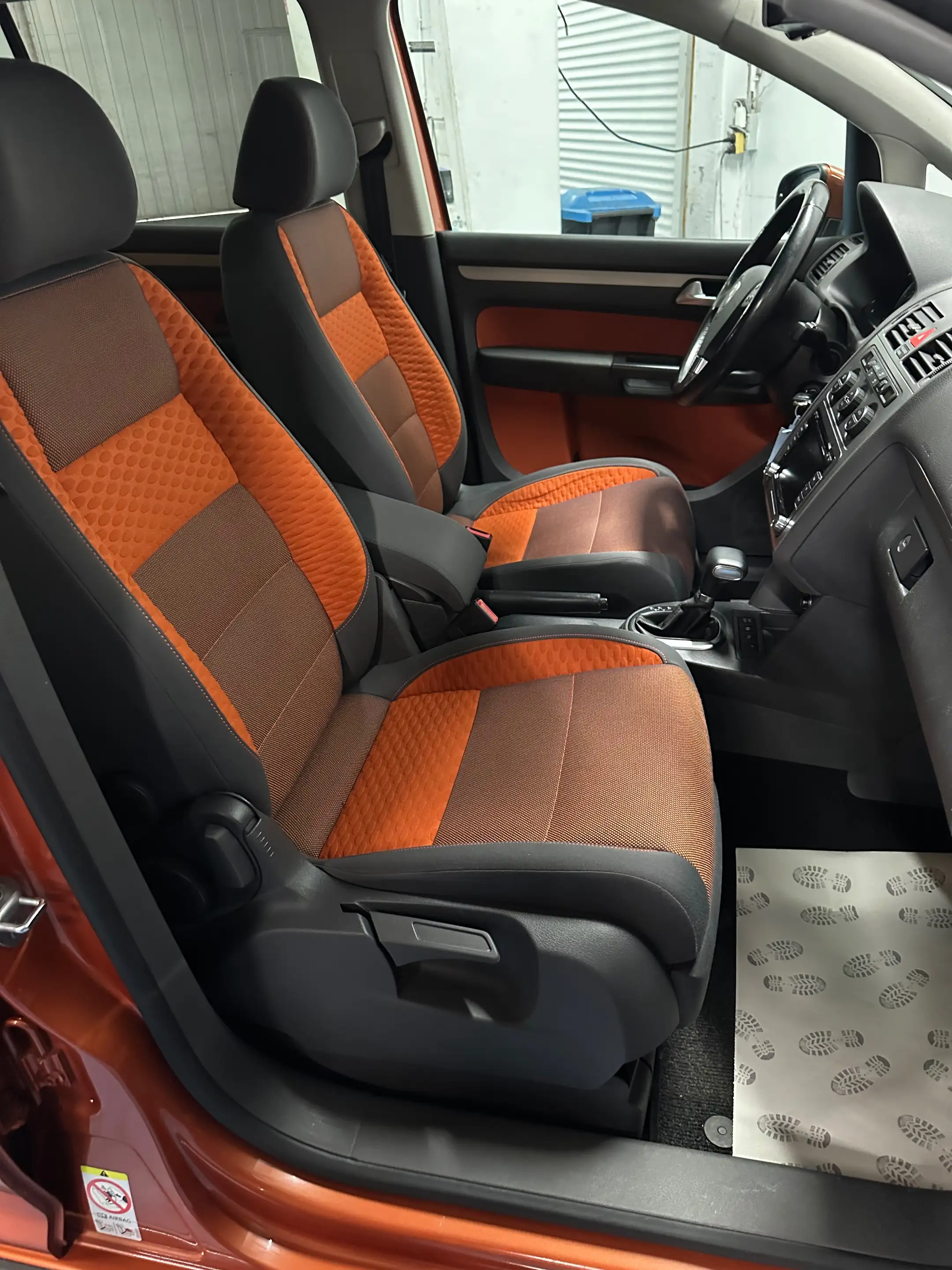 Volkswagen Cross Touran 1.4 TSI DSG — photo 7