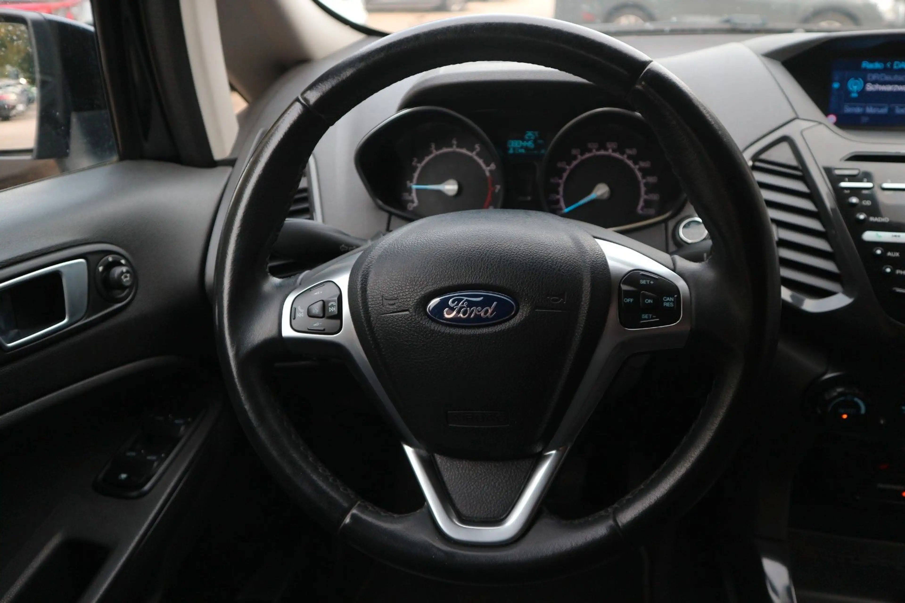 Ford EcoSport Titanium *2.HD|RFK|PDC|NAVI|KLIMA|SHZ* — photo 12