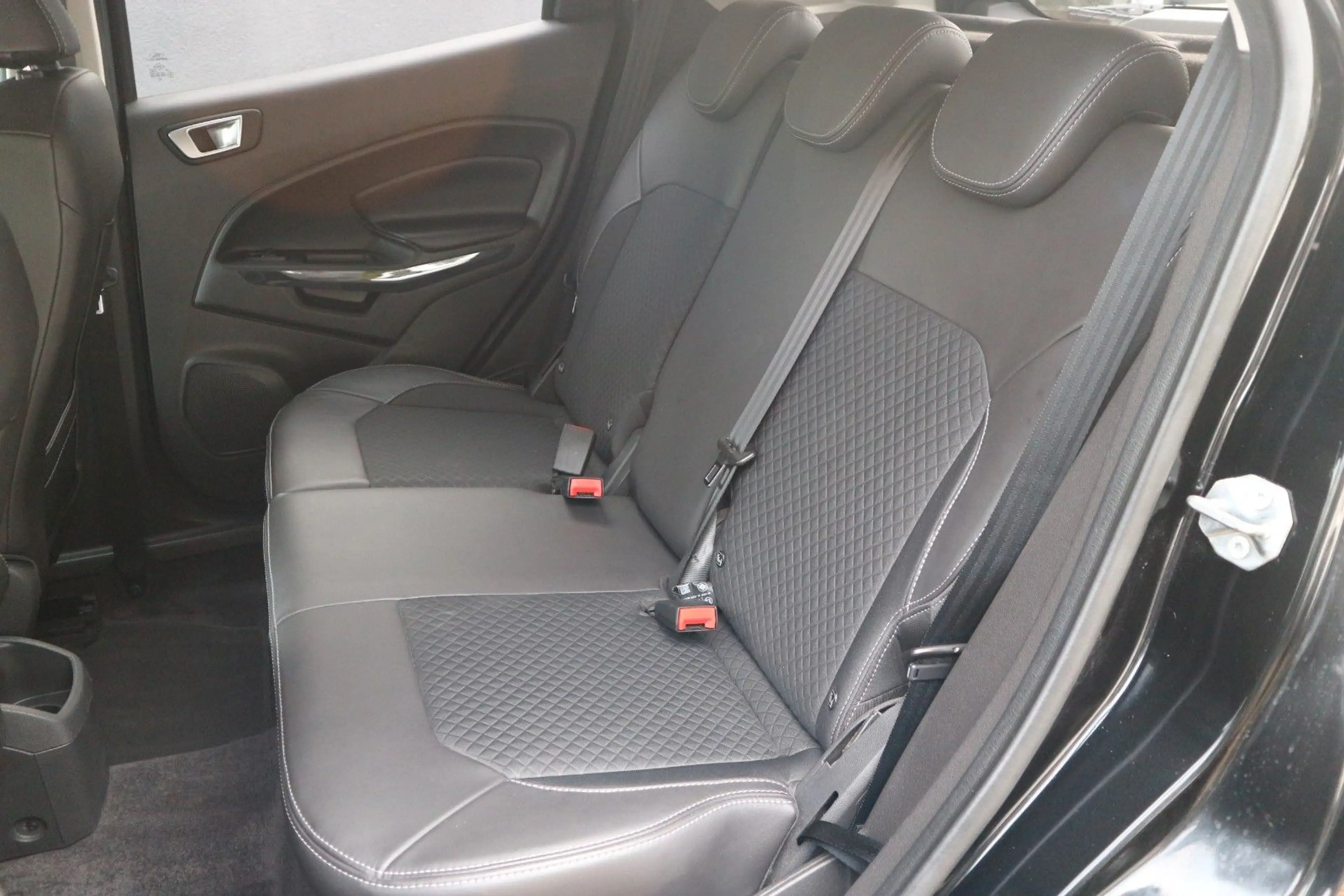 Ford EcoSport Titanium *2.HD|RFK|PDC|NAVI|KLIMA|SHZ* — photo 10