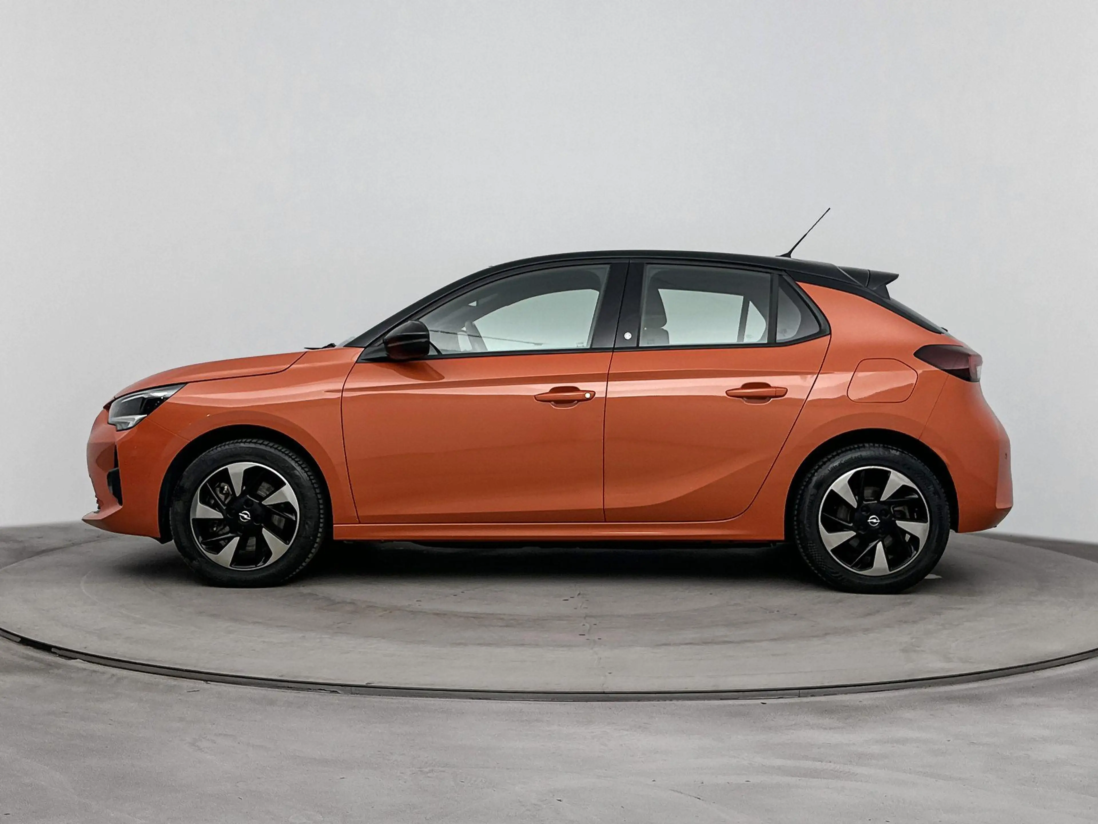 Opel Corsa-e GS Line 50kWh | 1ste eigenaar | ACCU 92% | Parkeer — photo 2