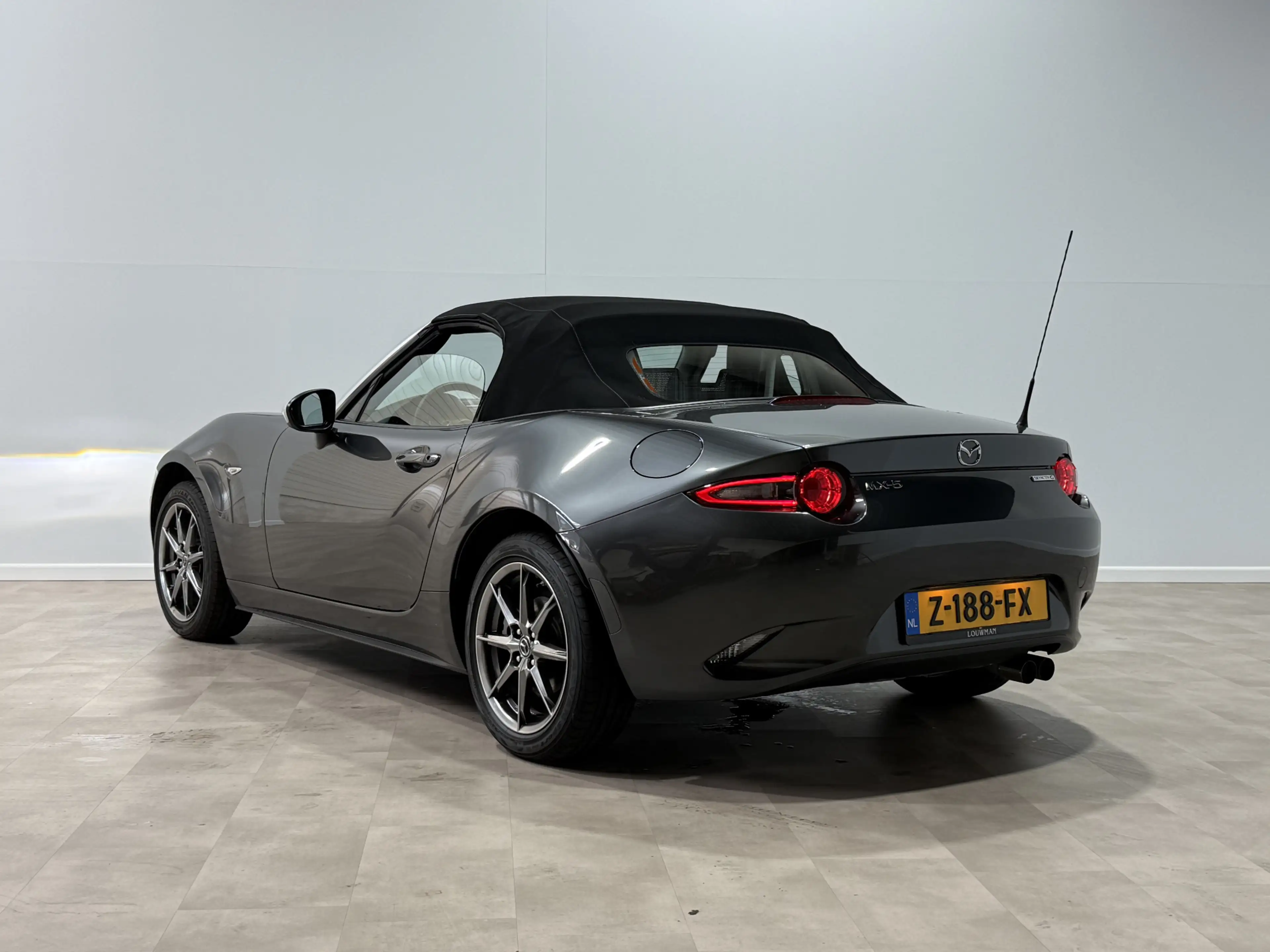 Mazda MX-5 1.5 SkyActiv-G 132 Luxury Limited | Apple Carplay/ — photo 2