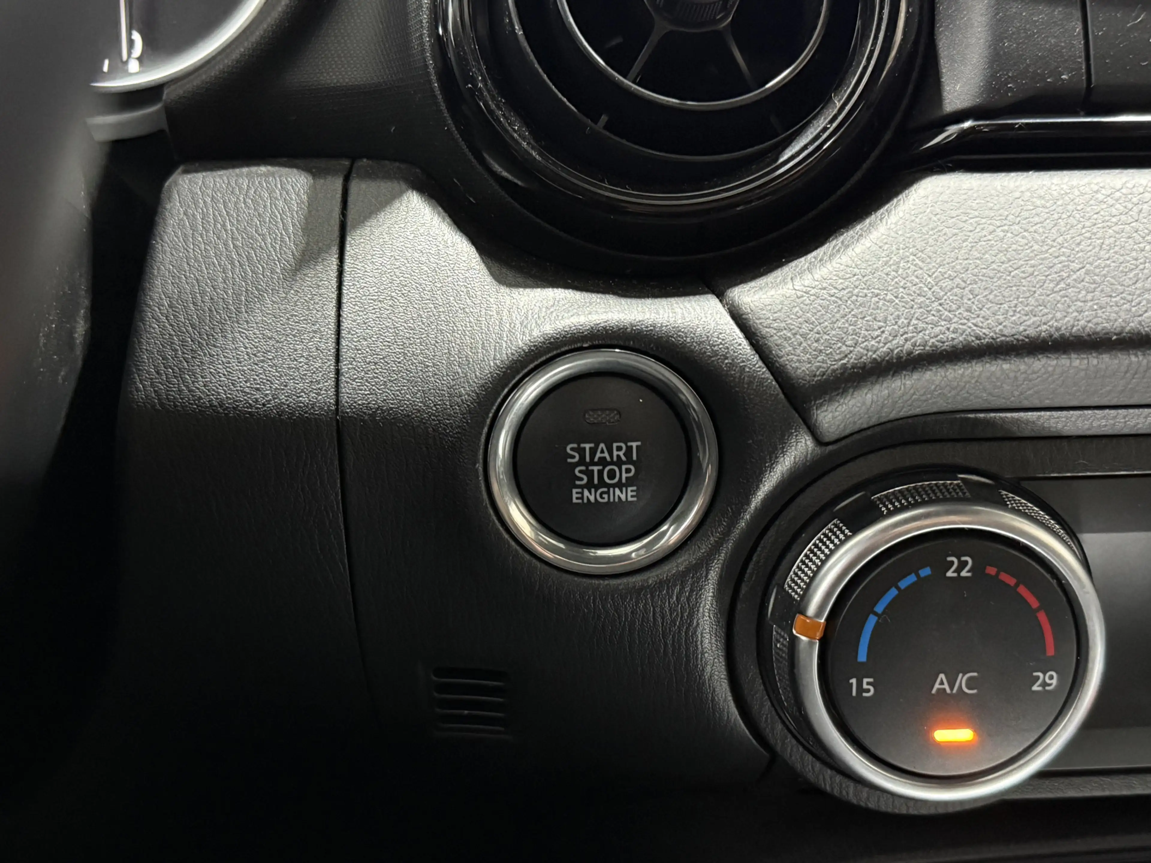 Mazda MX-5 1.5 SkyActiv-G 132 Luxury Limited | Apple Carplay/ — photo 13