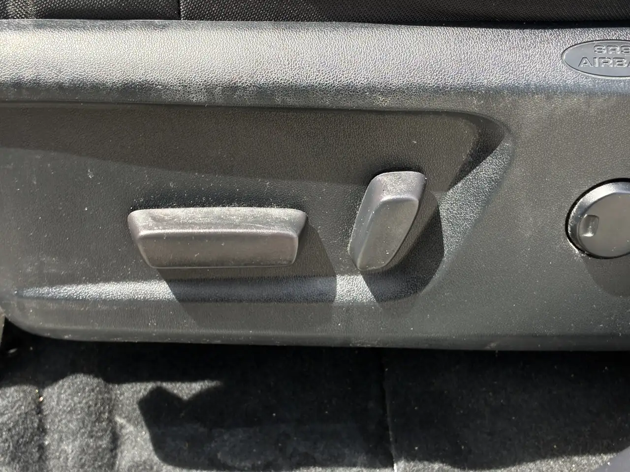 Toyota Tundra снимка Toyota Tundra