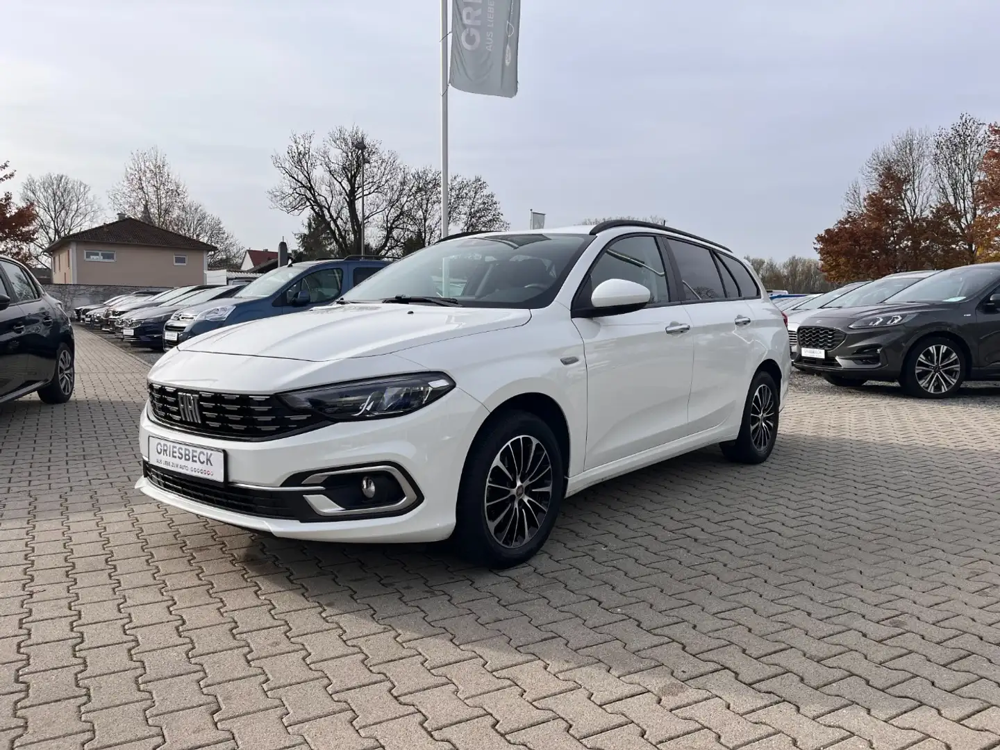 Fiat Tipo Kombi 1.6 Multijet Life *LED Kamera Sitzh.* Weiß - 1