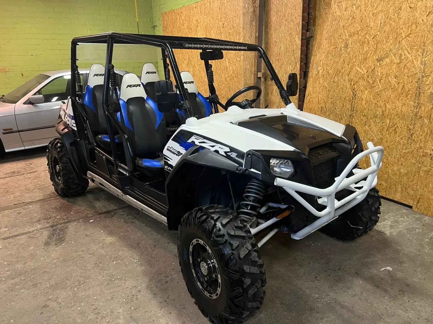 Polaris RZR 800 - 1