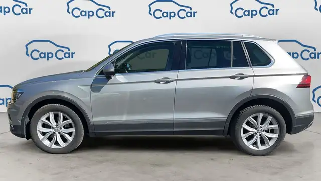 Volkswagen Tiguan view 2