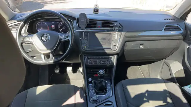 Volkswagen Tiguan view 11